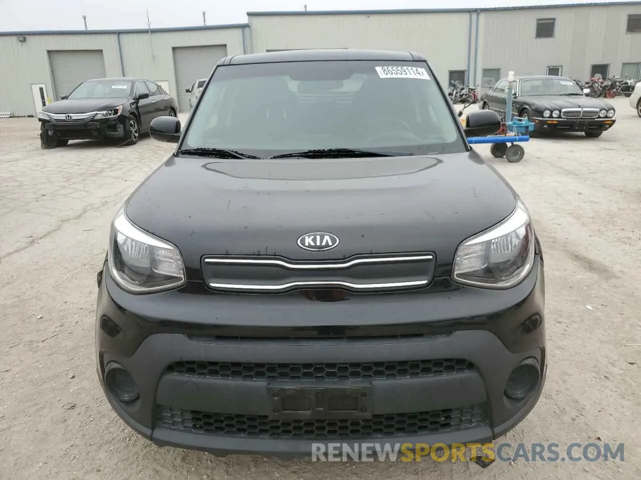 5 fotografías del automóvil dañado KNDJN2A21K7663203 KIA SOUL 2019