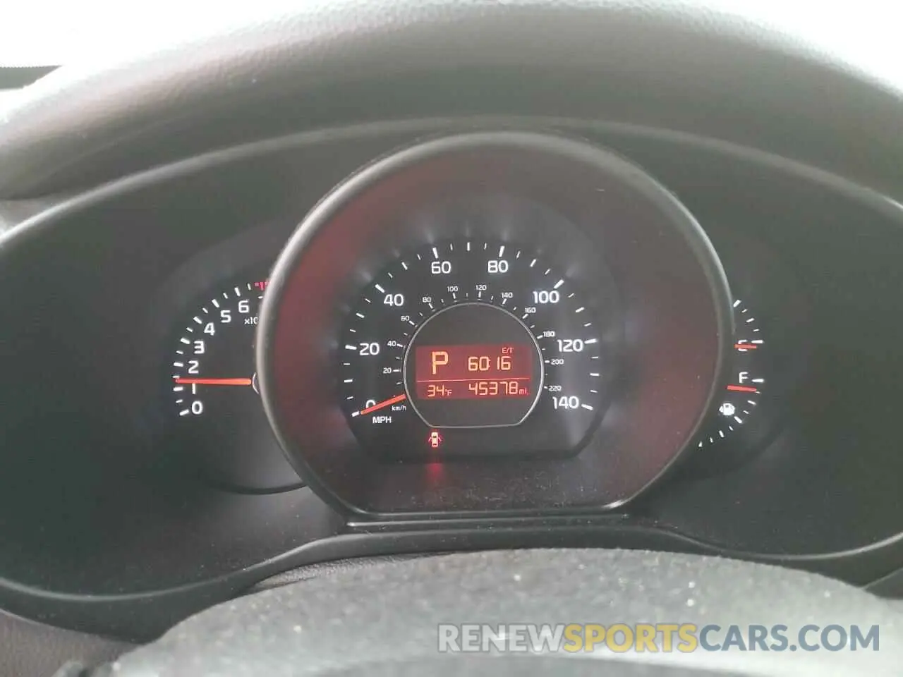 9 fotografías del automóvil dañado KNDJN2A21K7663203 KIA SOUL 2019