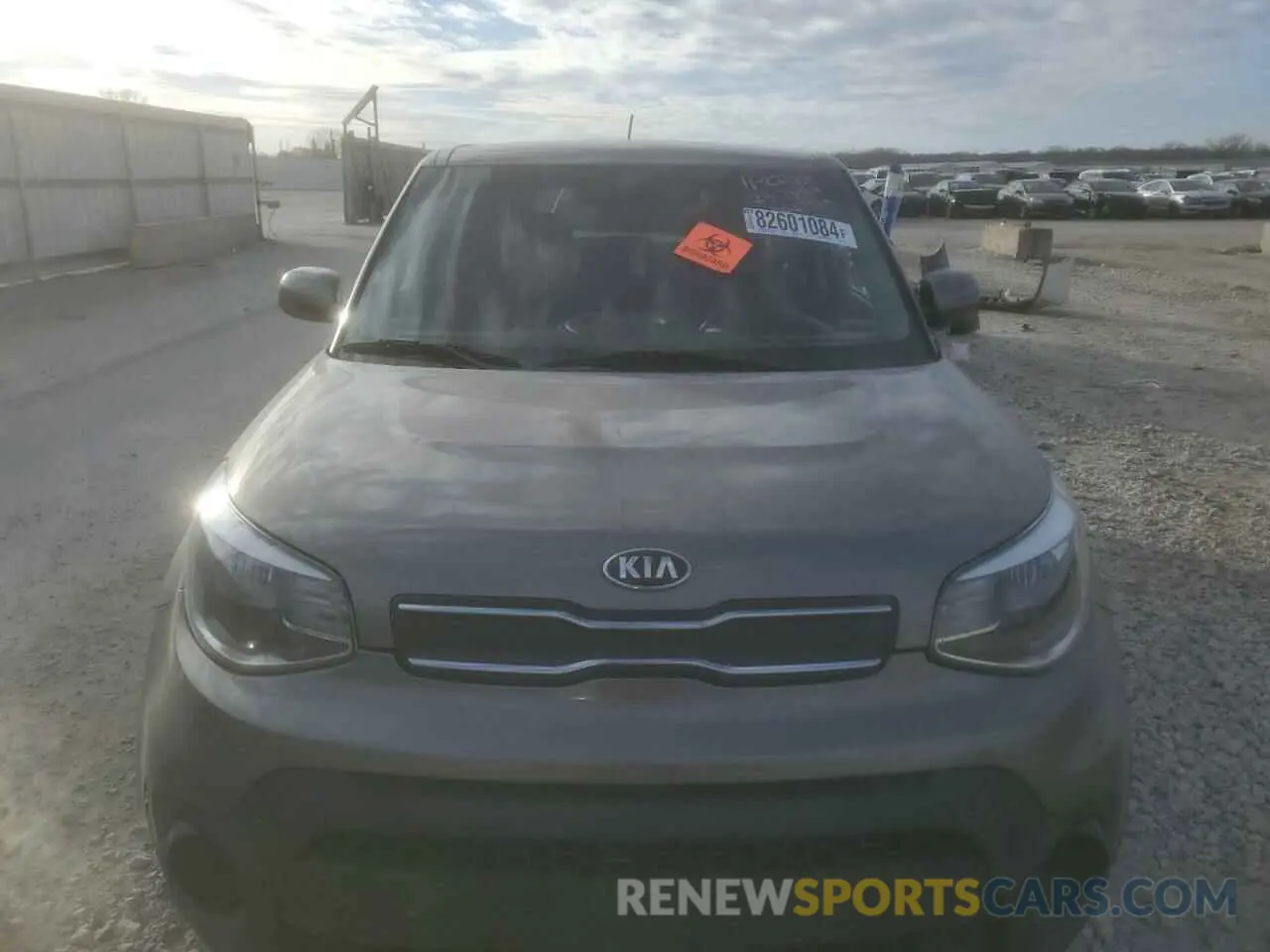 5 fotografías del automóvil dañado KNDJN2A21K7671186 KIA SOUL 2019