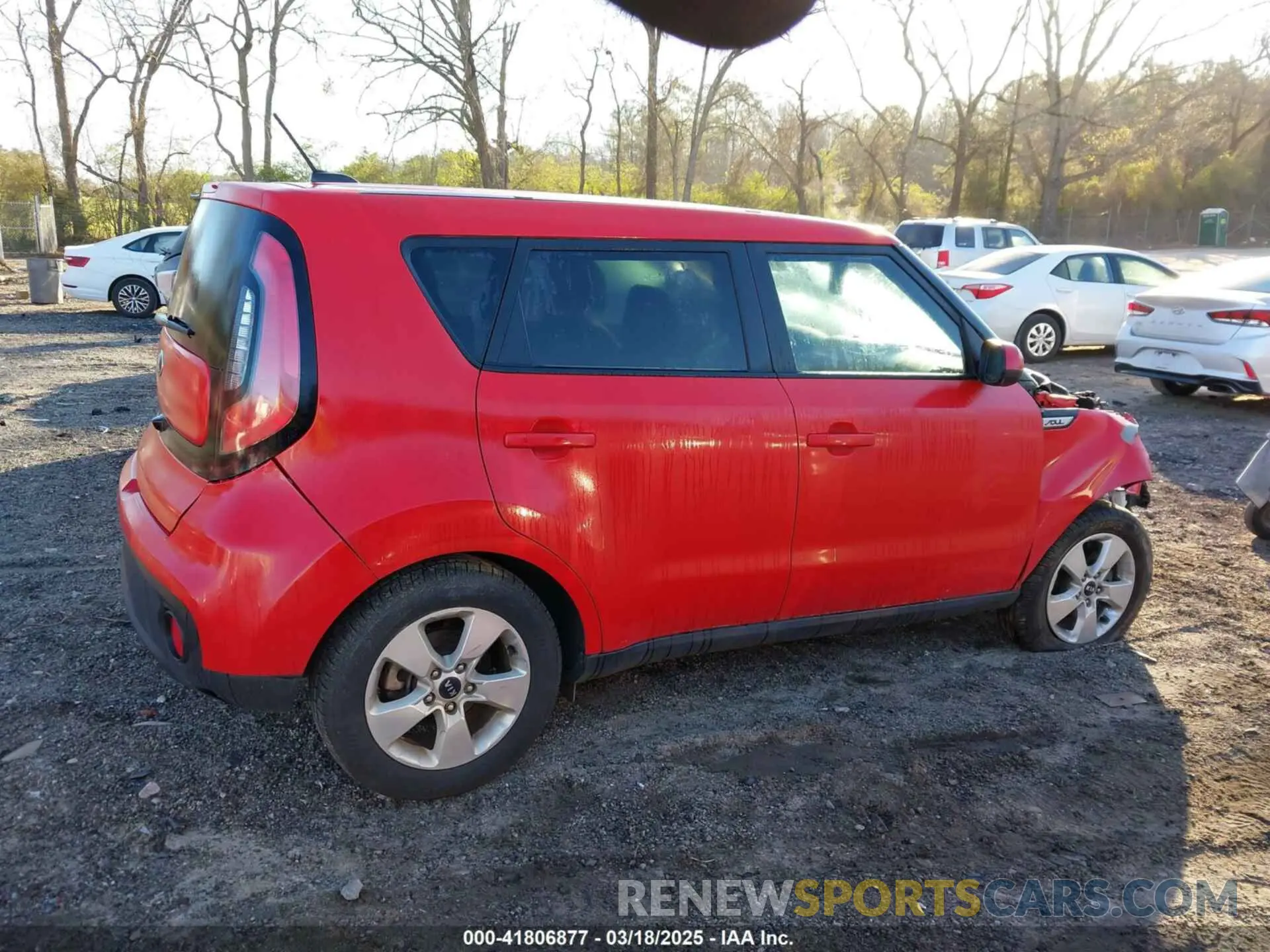 13 fotografías del automóvil dañado KNDJN2A21K7673925 KIA SOUL 2019