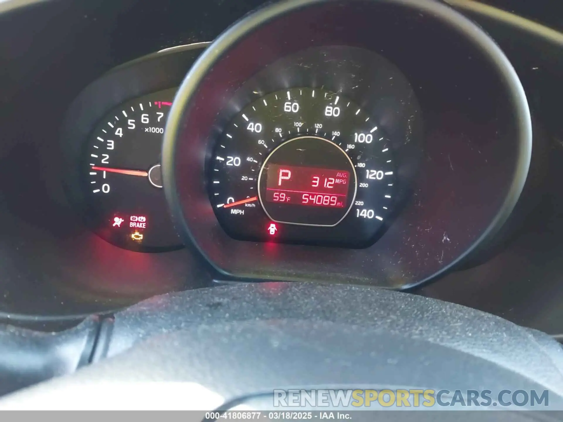 7 fotografías del automóvil dañado KNDJN2A21K7673925 KIA SOUL 2019