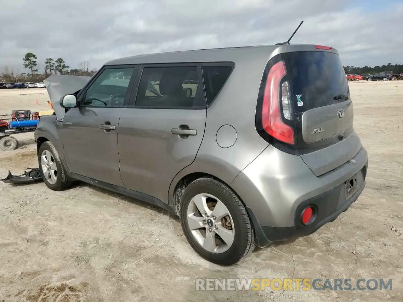 2 fotografías del automóvil dañado KNDJN2A21K7680955 KIA SOUL 2019