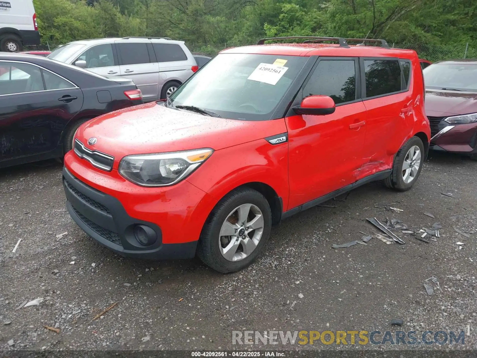 2 fotografías del automóvil dañado KNDJN2A21K7686187 KIA SOUL 2019