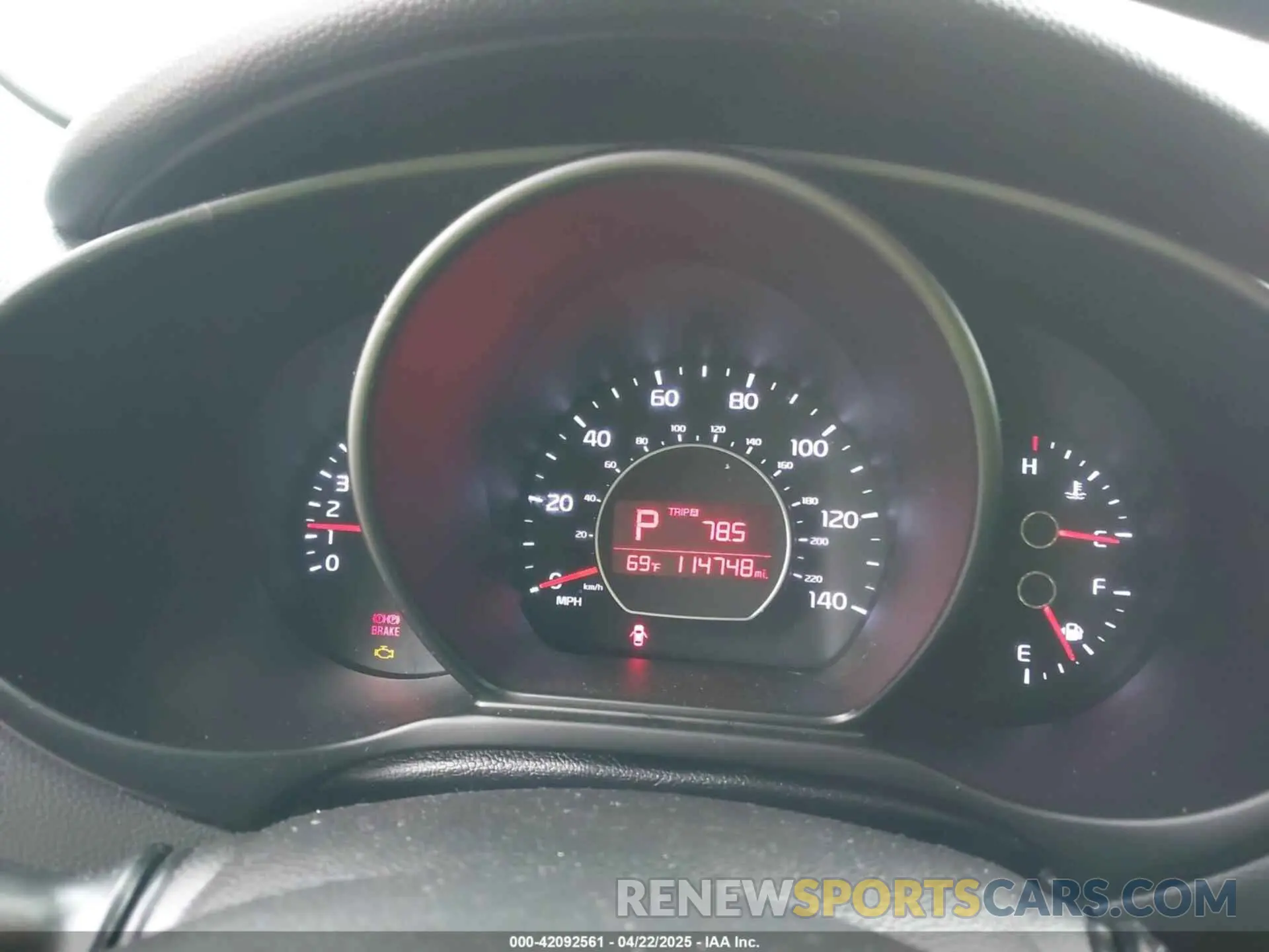 7 fotografías del automóvil dañado KNDJN2A21K7686187 KIA SOUL 2019