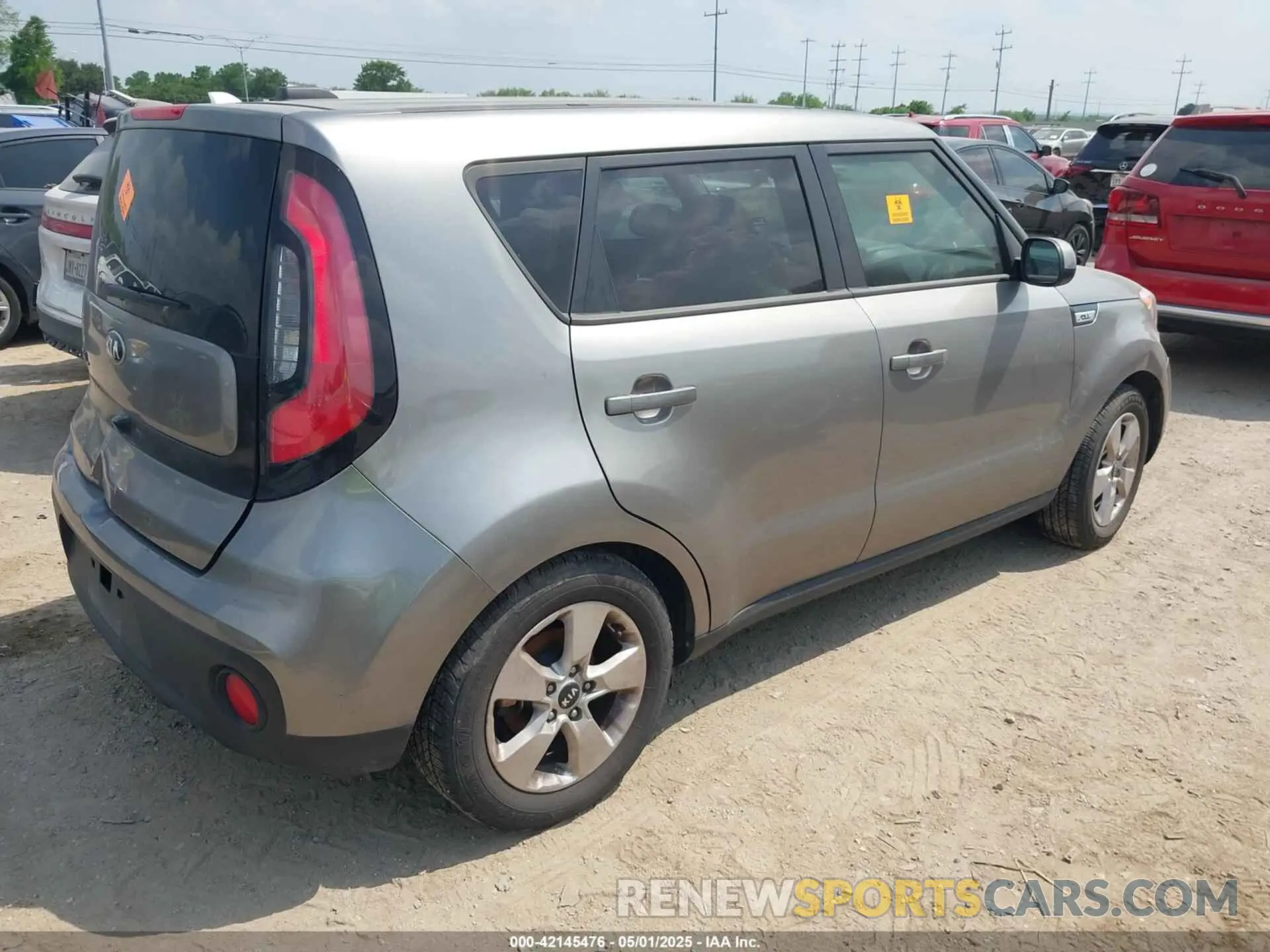 4 fotografías del automóvil dañado KNDJN2A22K7003994 KIA SOUL 2019