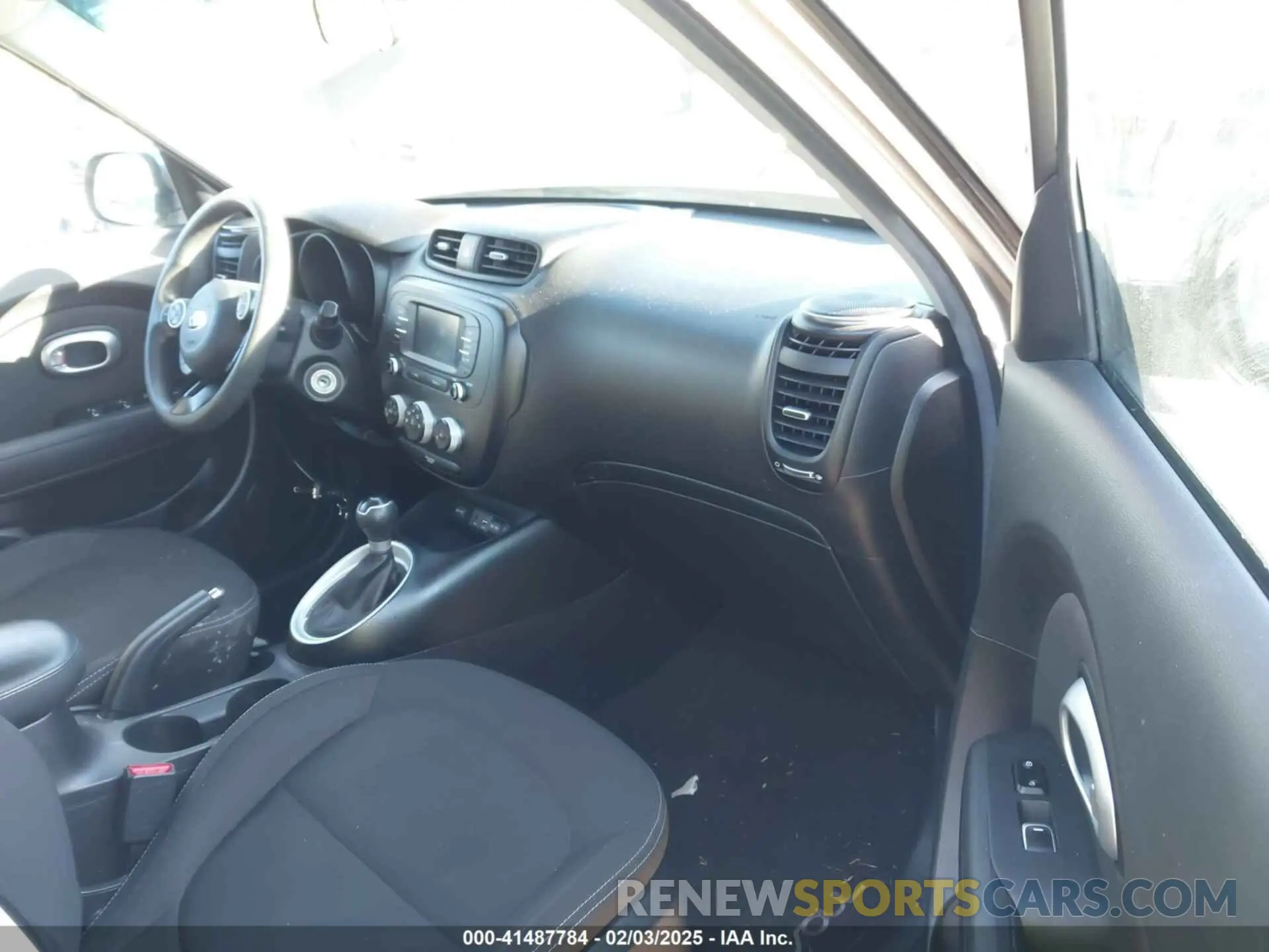 5 fotografías del automóvil dañado KNDJN2A22K7007849 KIA SOUL 2019