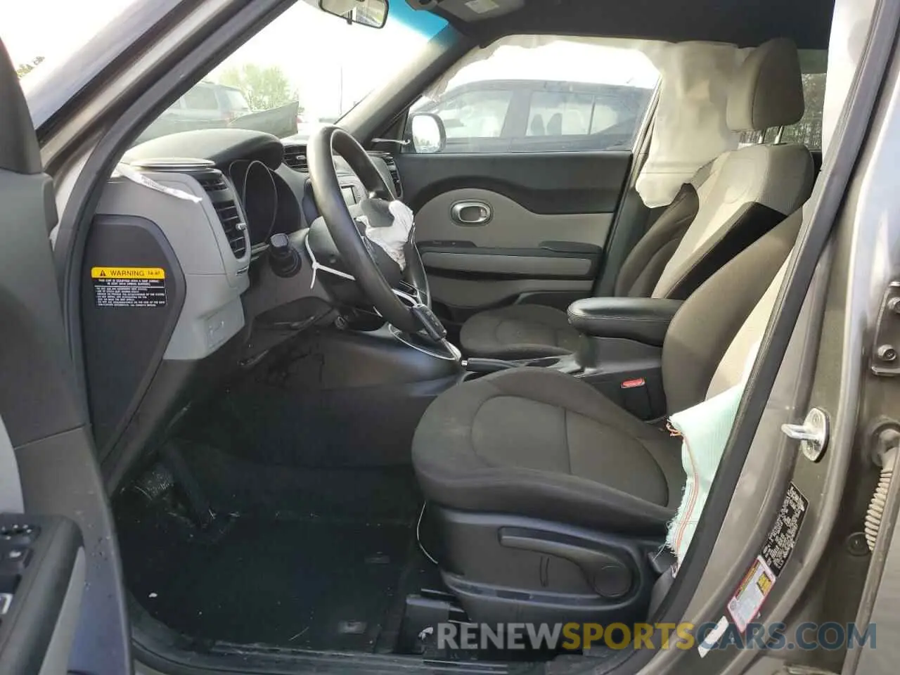 7 fotografías del automóvil dañado KNDJN2A22K7637757 KIA SOUL 2019