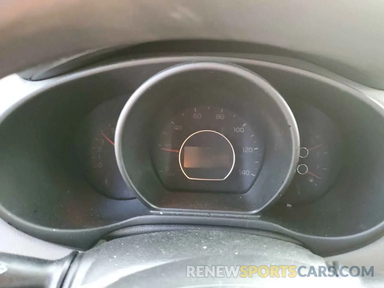 9 fotografías del automóvil dañado KNDJN2A22K7637757 KIA SOUL 2019