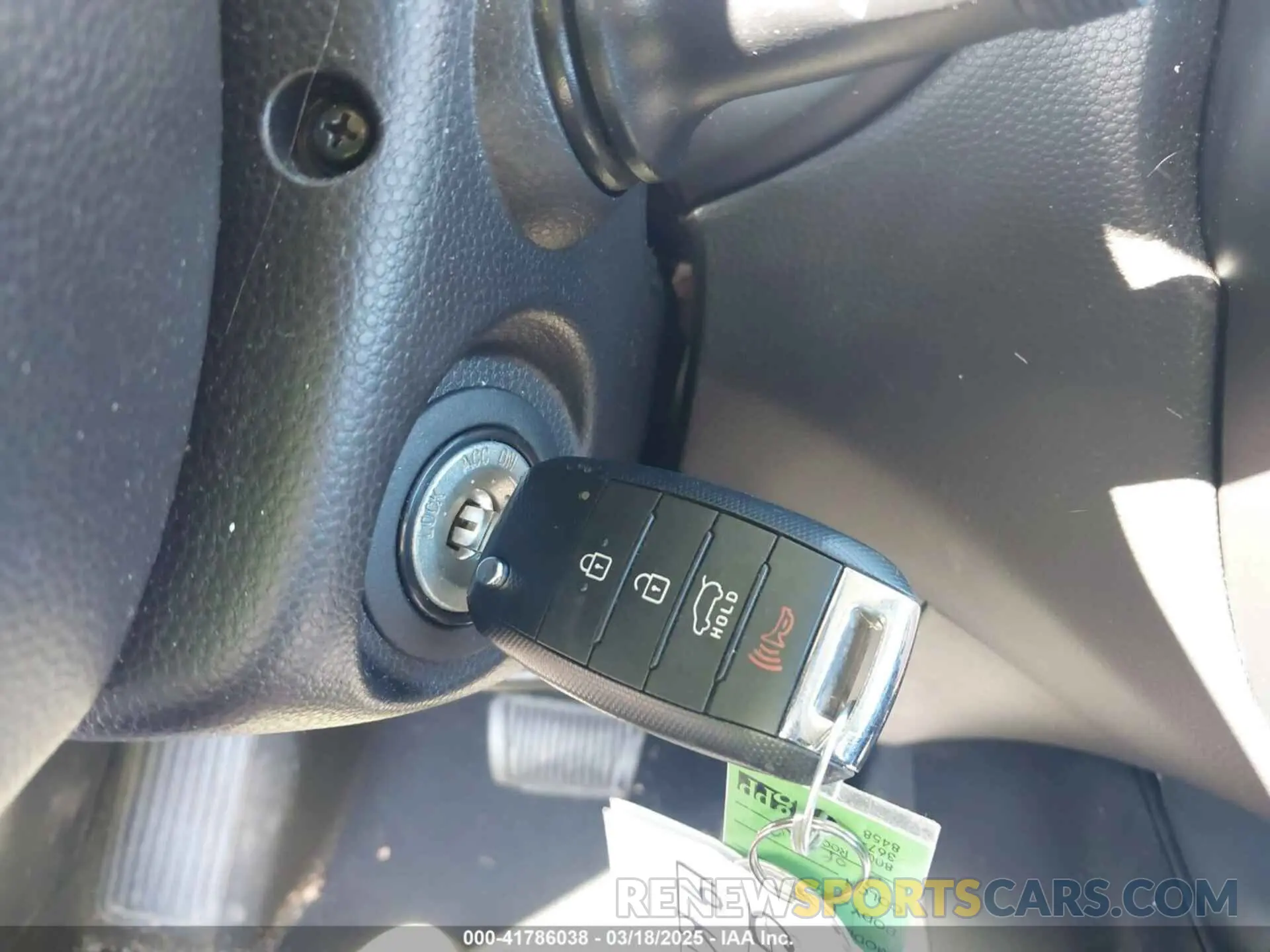 11 fotografías del automóvil dañado KNDJN2A22K7655448 KIA SOUL 2019