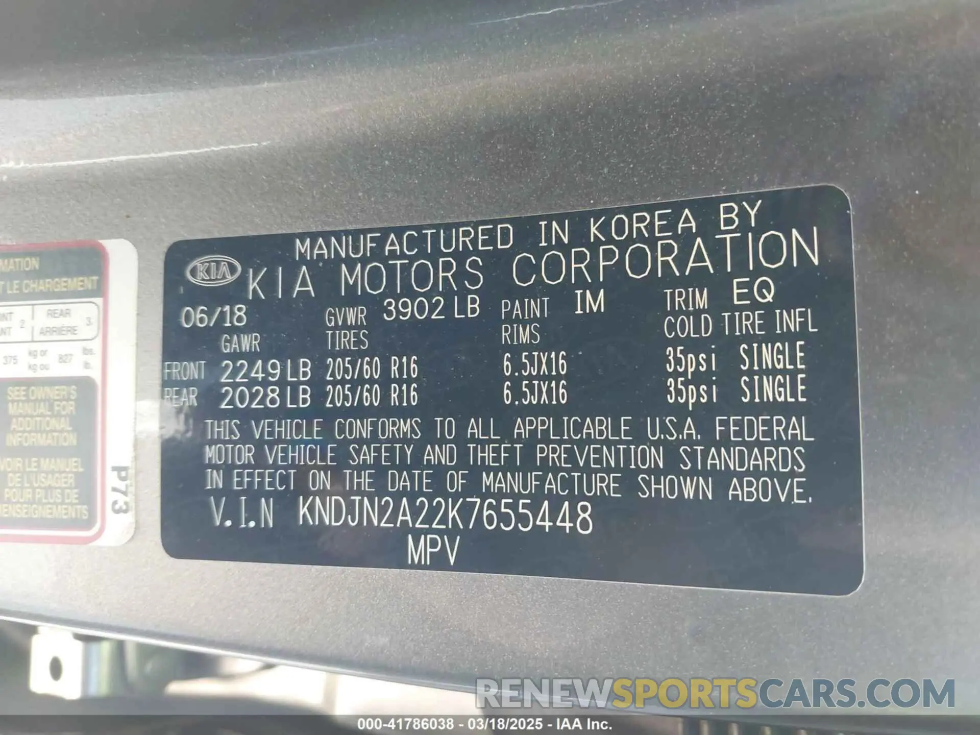 9 fotografías del automóvil dañado KNDJN2A22K7655448 KIA SOUL 2019