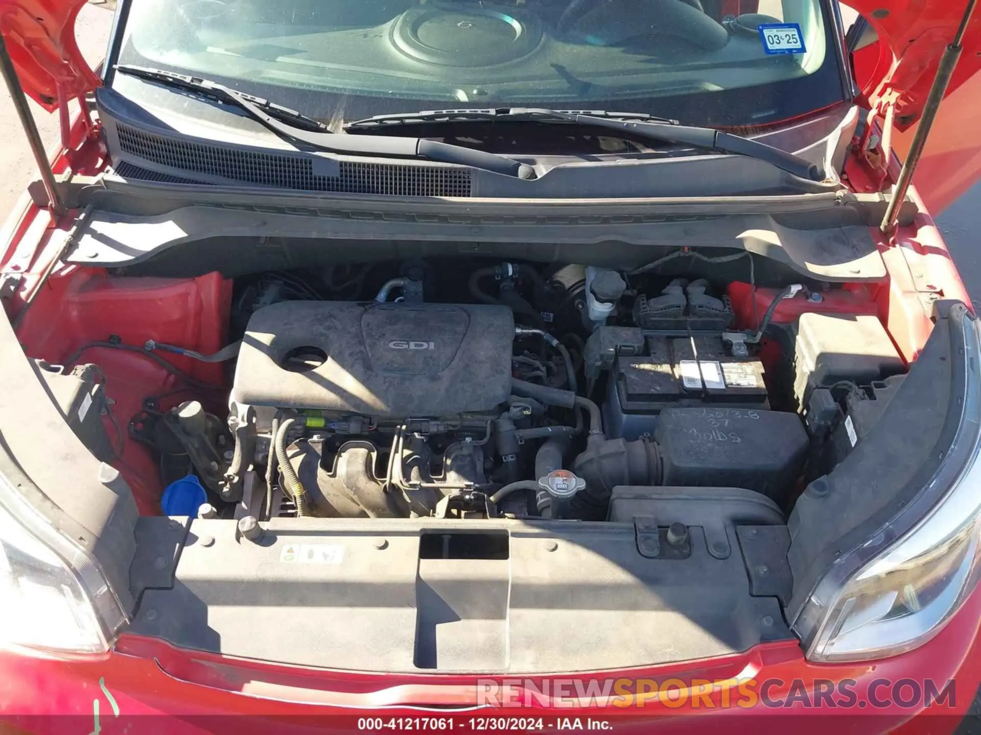 10 fotografías del automóvil dañado KNDJN2A23K7023266 KIA SOUL 2019