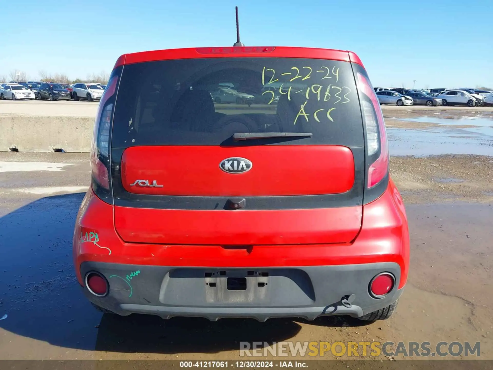 16 fotografías del automóvil dañado KNDJN2A23K7023266 KIA SOUL 2019