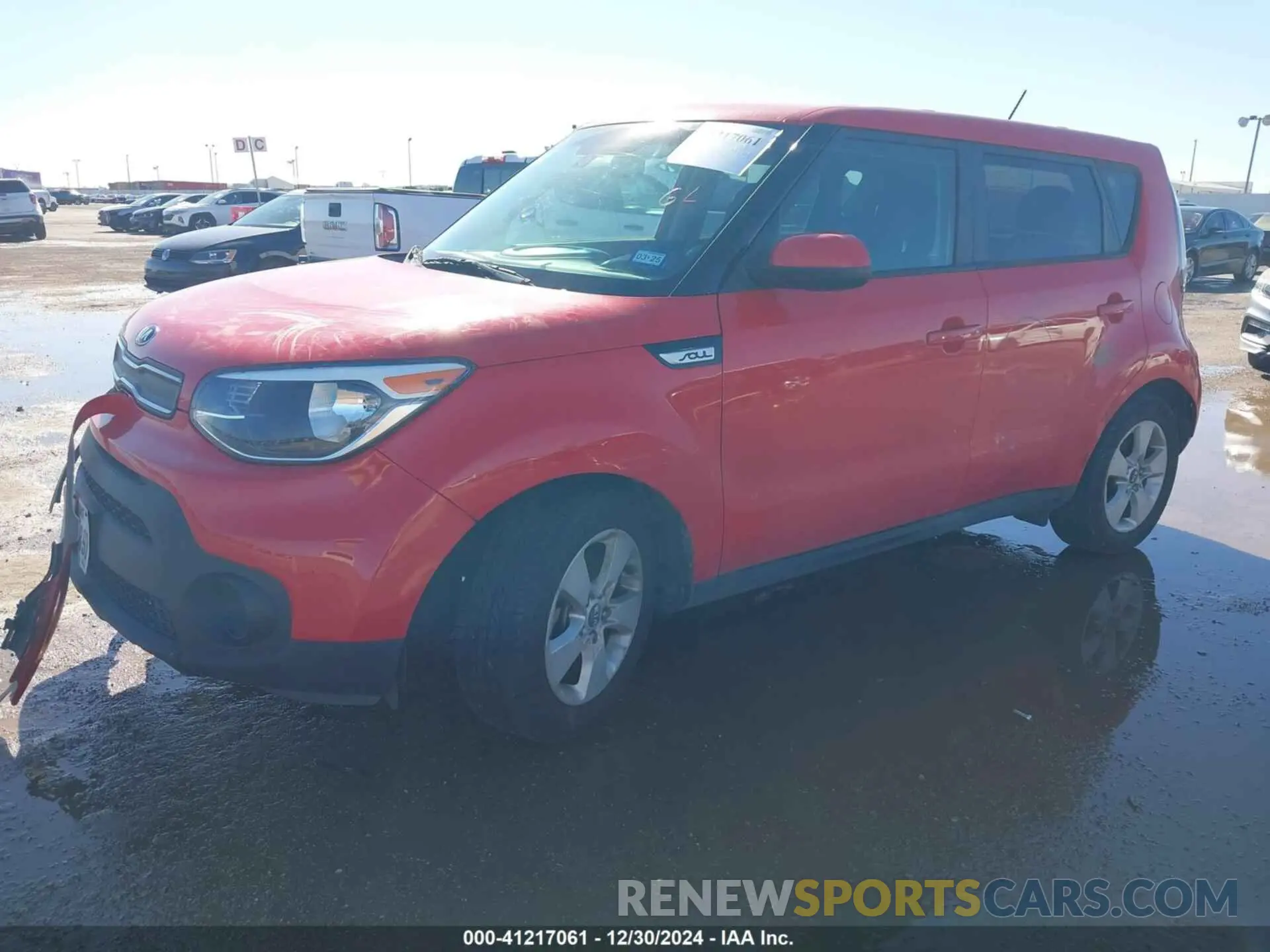 2 fotografías del automóvil dañado KNDJN2A23K7023266 KIA SOUL 2019
