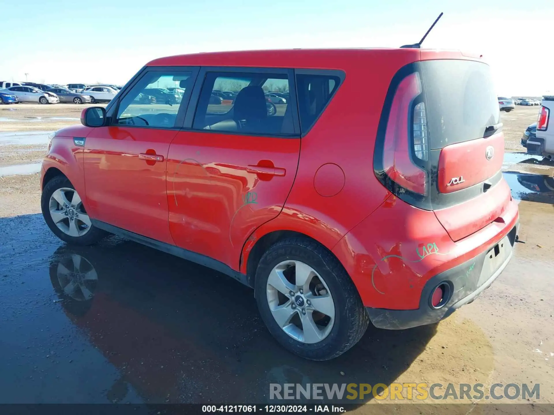 3 fotografías del automóvil dañado KNDJN2A23K7023266 KIA SOUL 2019