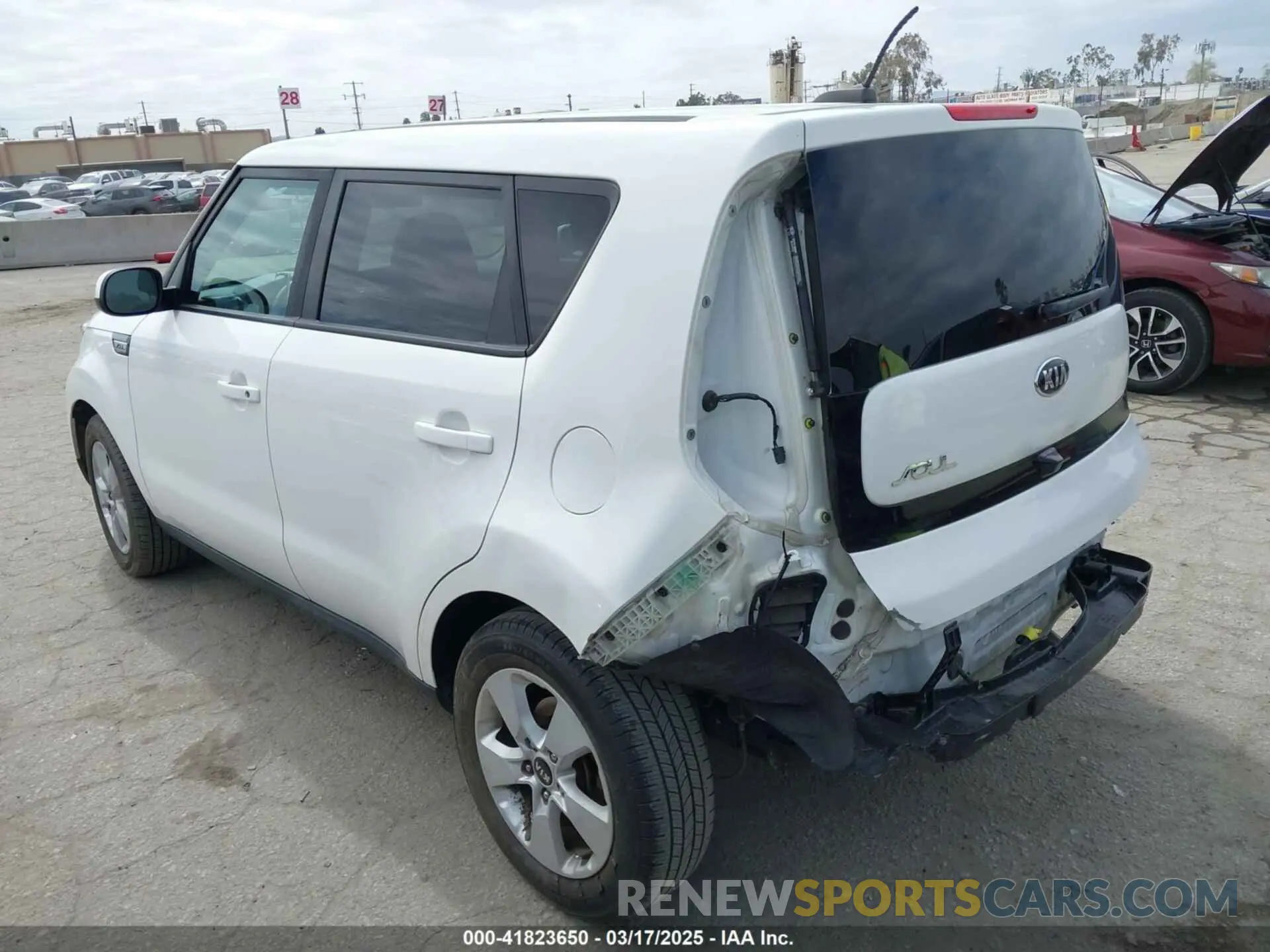 3 fotografías del automóvil dañado KNDJN2A23K7026104 KIA SOUL 2019