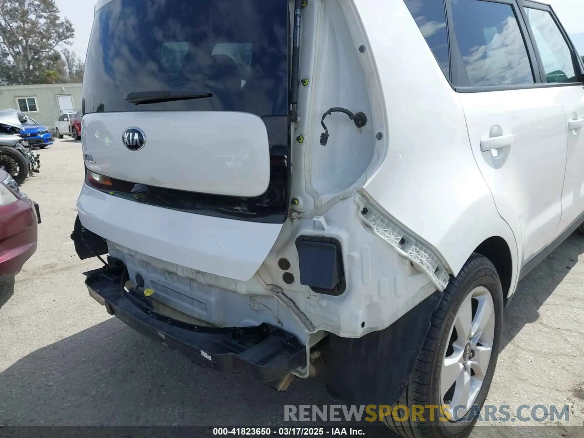 6 fotografías del automóvil dañado KNDJN2A23K7026104 KIA SOUL 2019