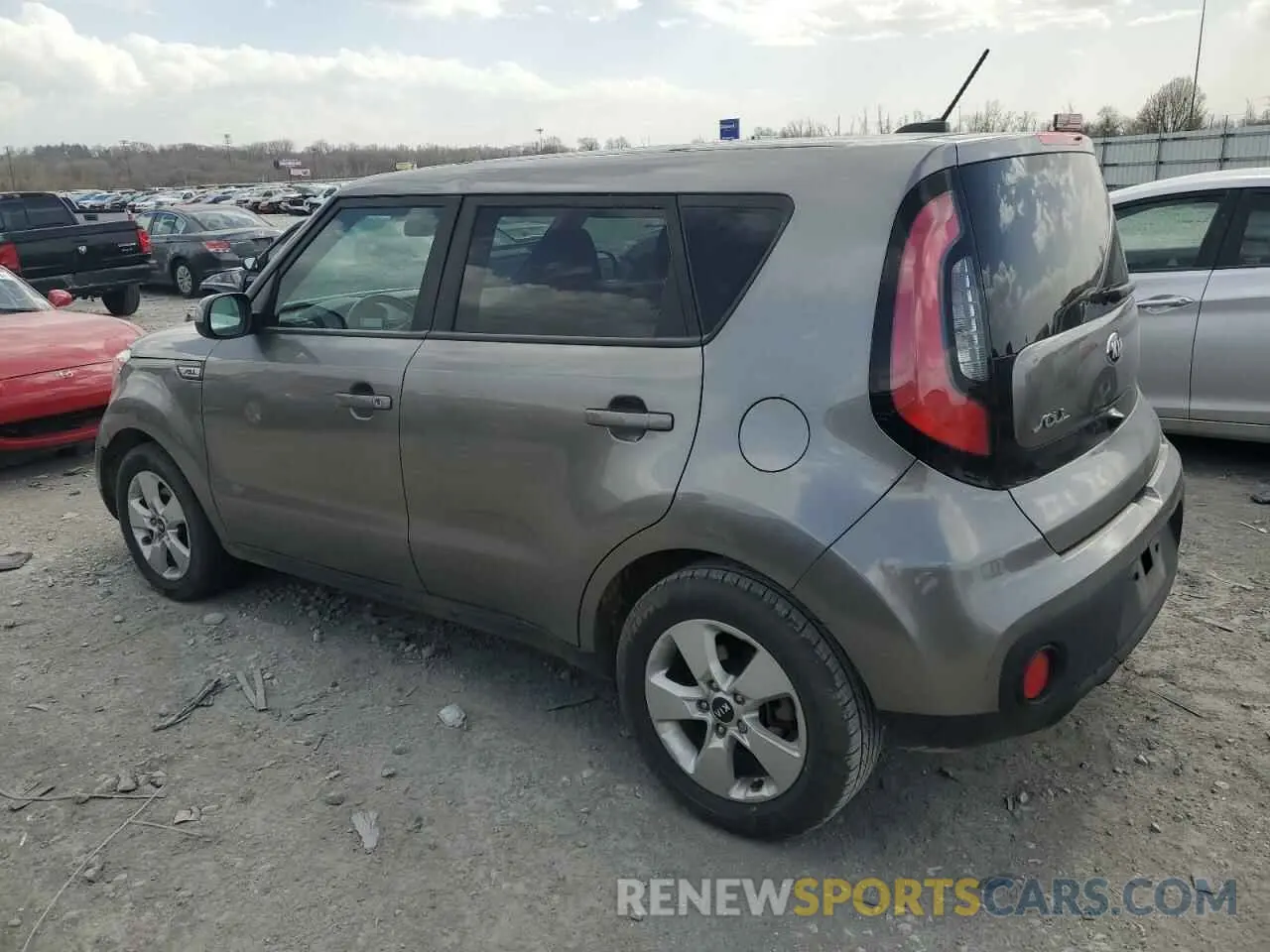 2 fotografías del automóvil dañado KNDJN2A23K7669990 KIA SOUL 2019