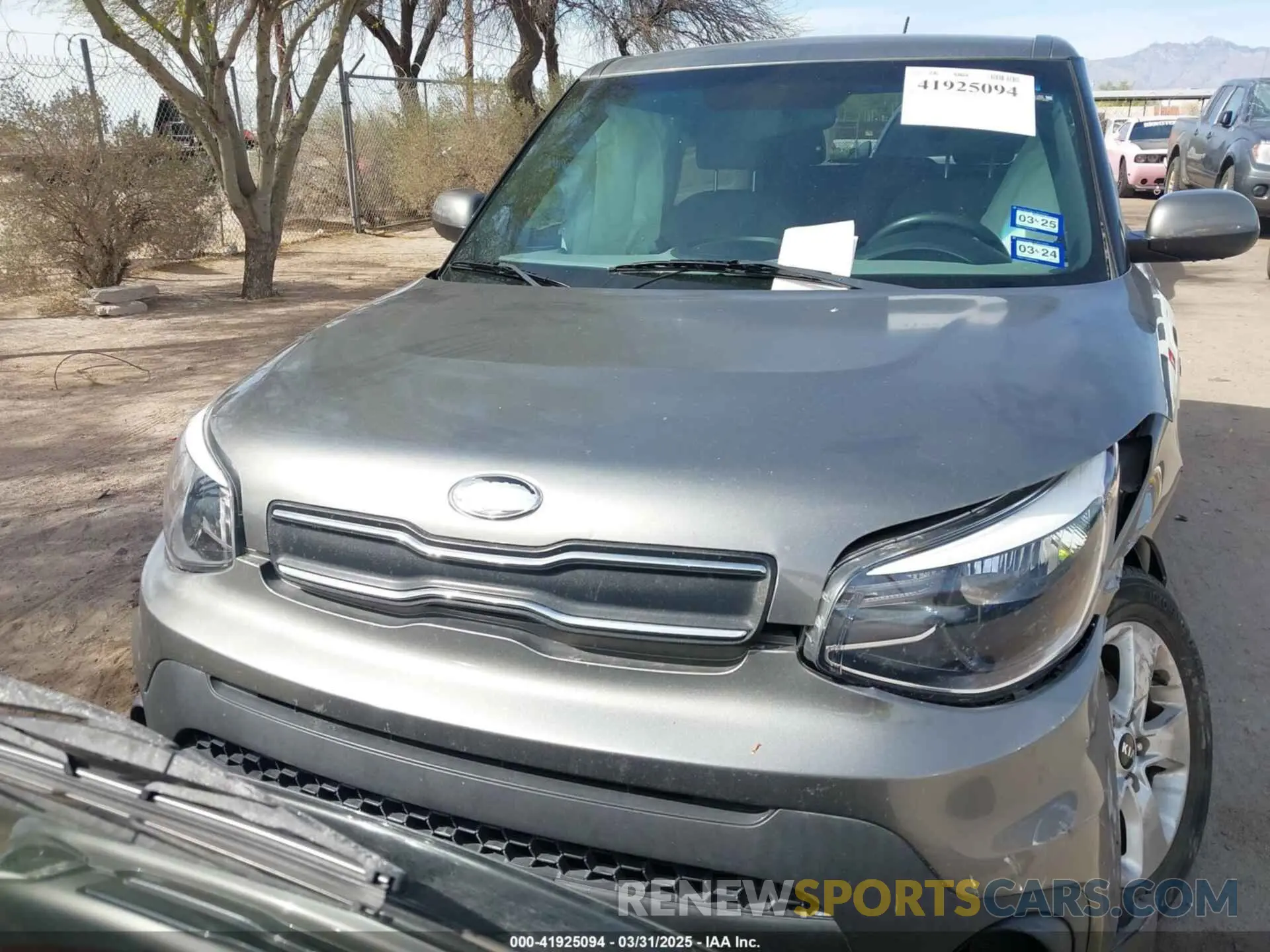 12 fotografías del automóvil dañado KNDJN2A23K7691665 KIA SOUL 2019