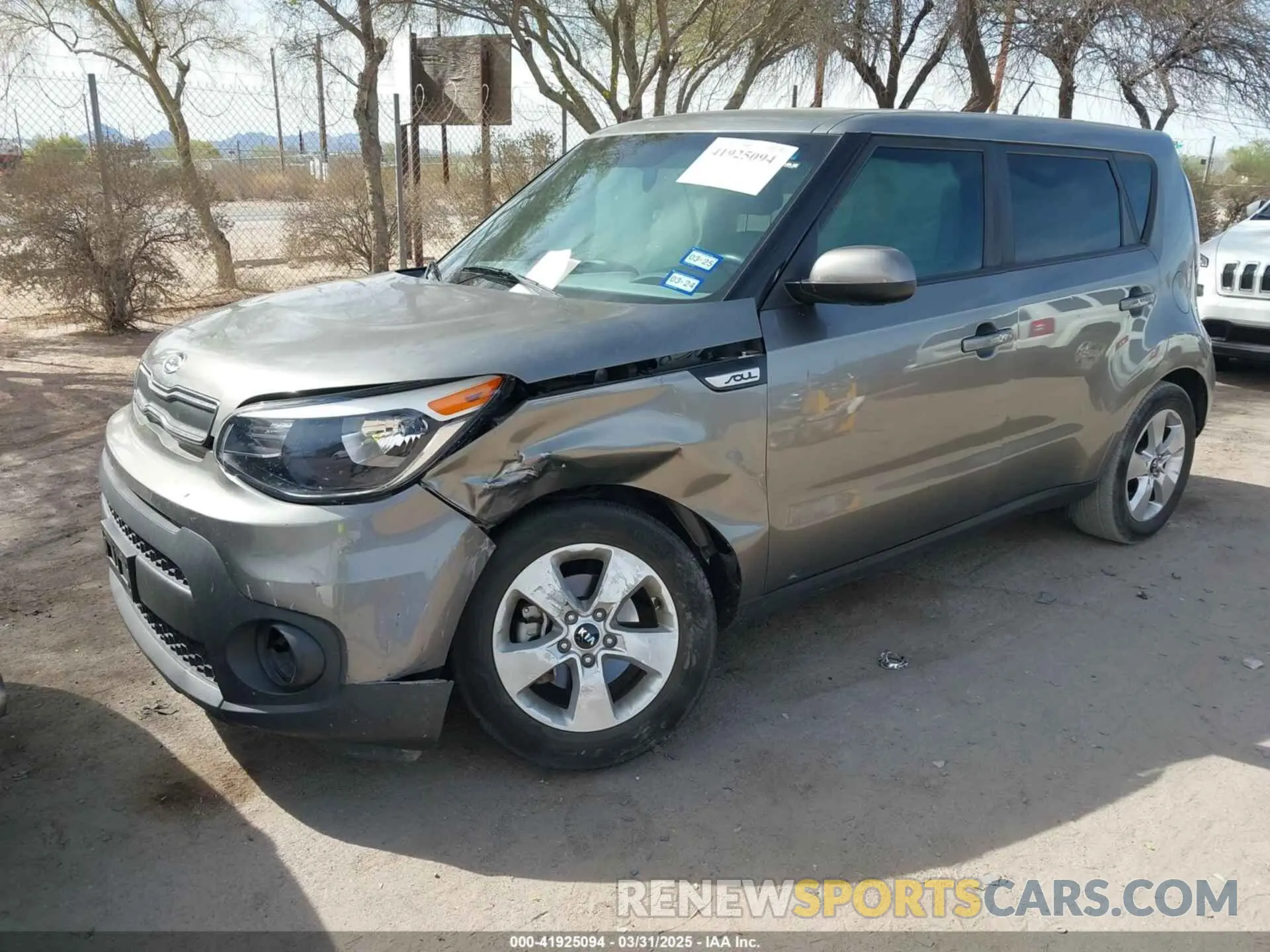 2 fotografías del automóvil dañado KNDJN2A23K7691665 KIA SOUL 2019