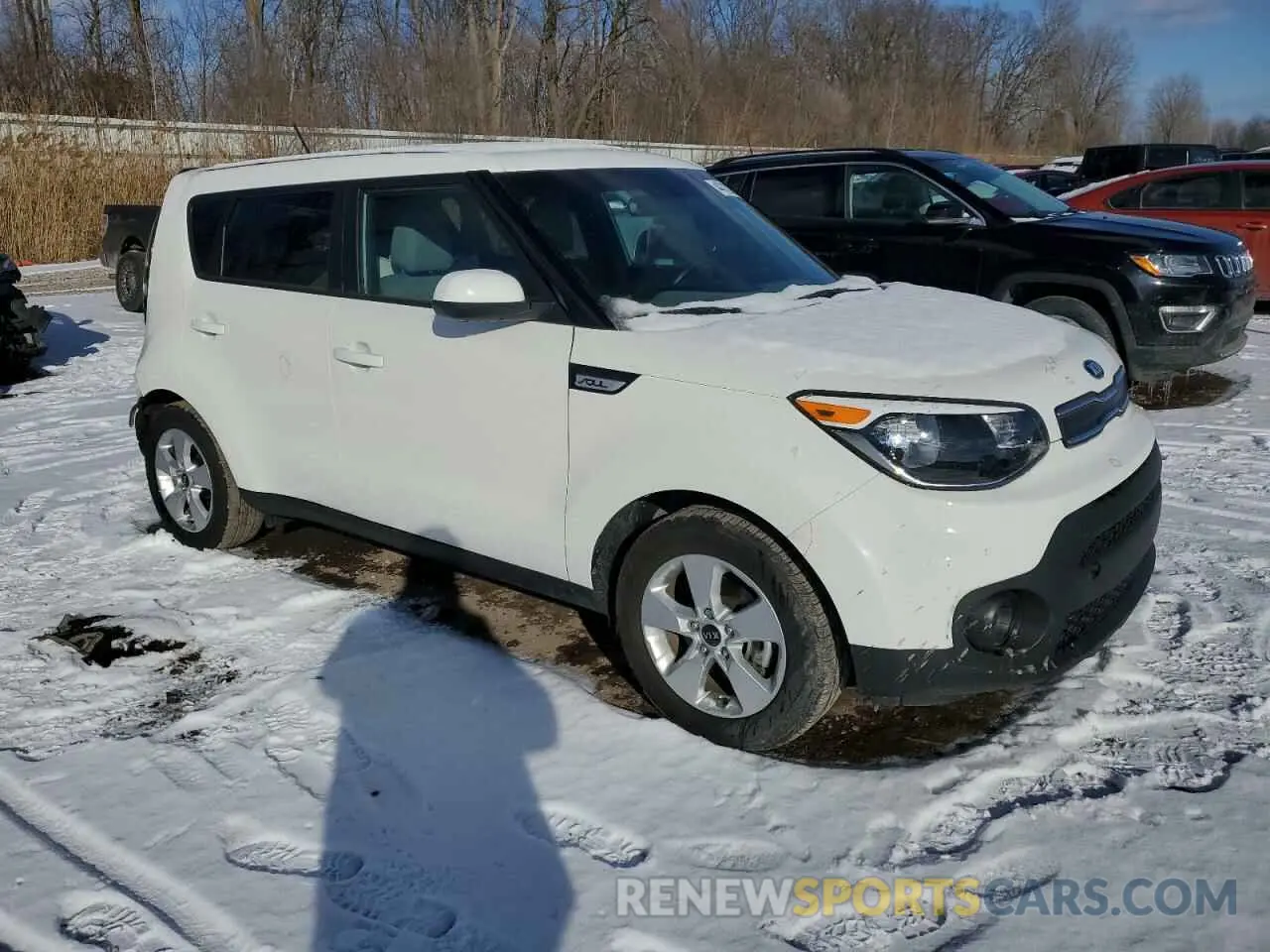 4 fotografías del automóvil dañado KNDJN2A24K7016374 KIA SOUL 2019