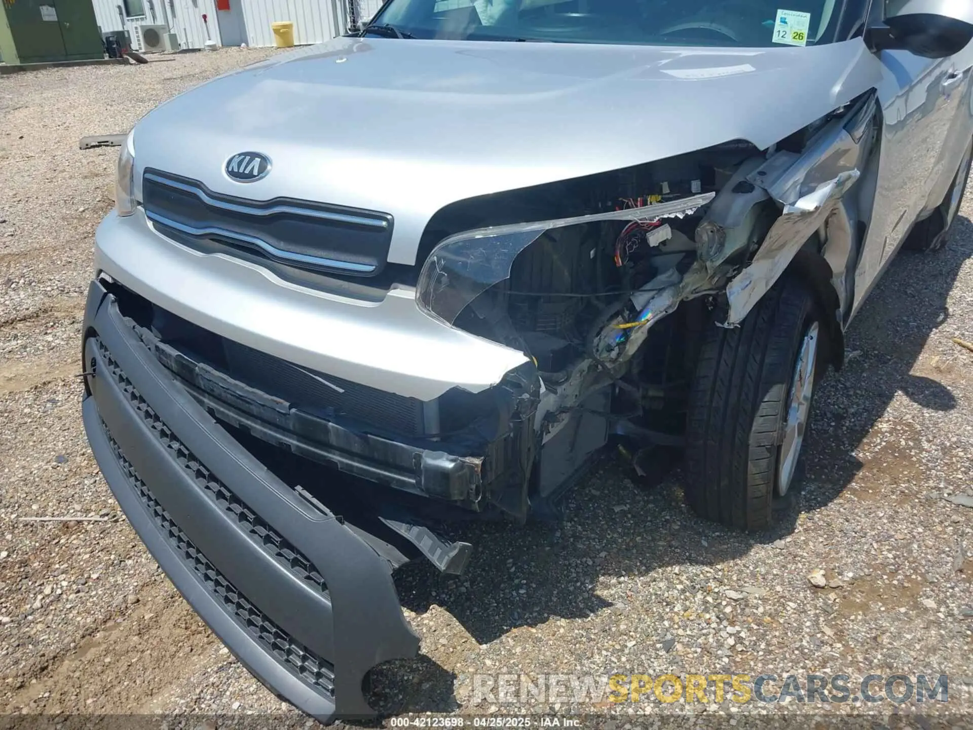 20 fotografías del automóvil dañado KNDJN2A24K7020179 KIA SOUL 2019