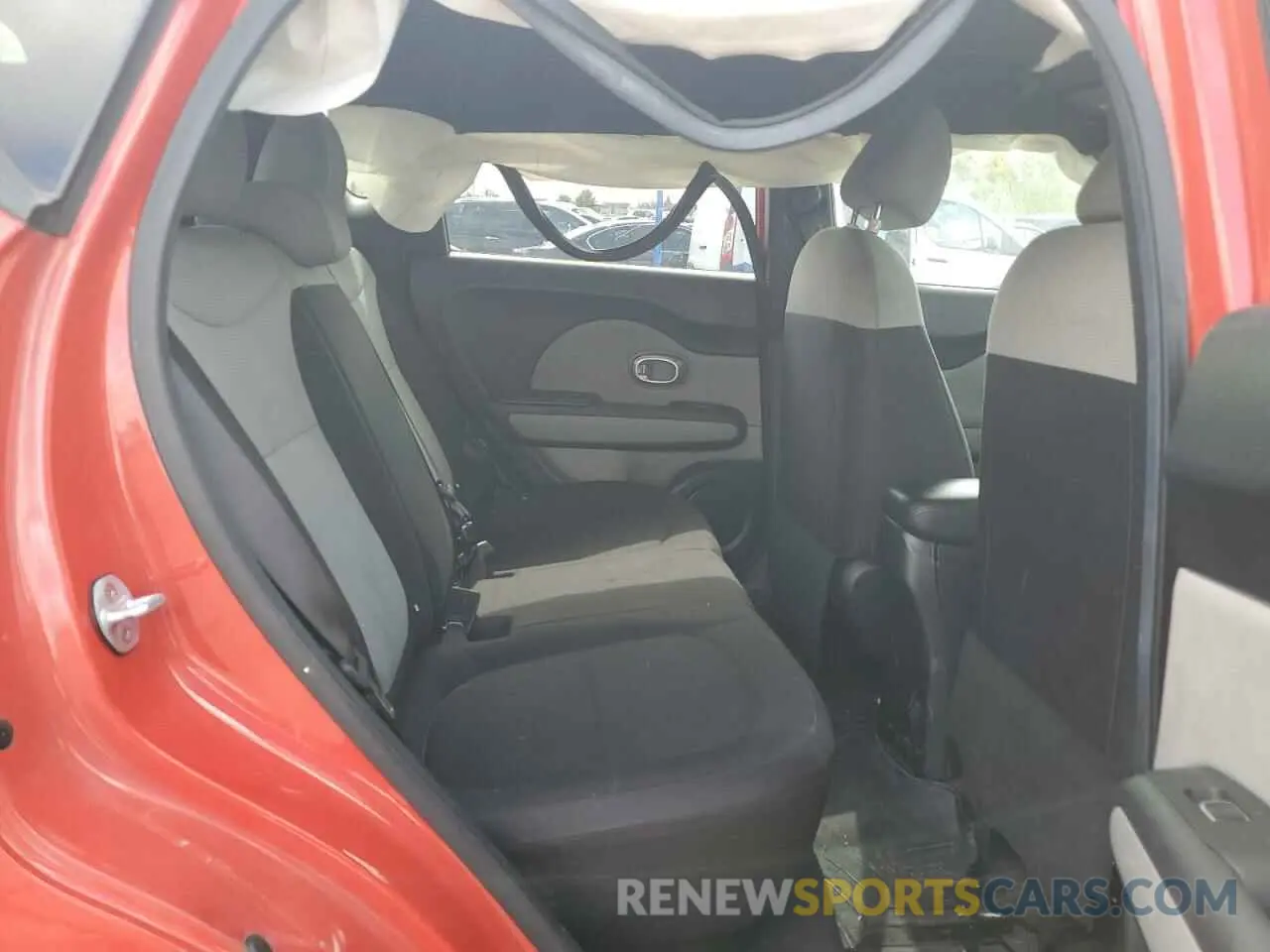 10 fotografías del automóvil dañado KNDJN2A24K7022160 KIA SOUL 2019