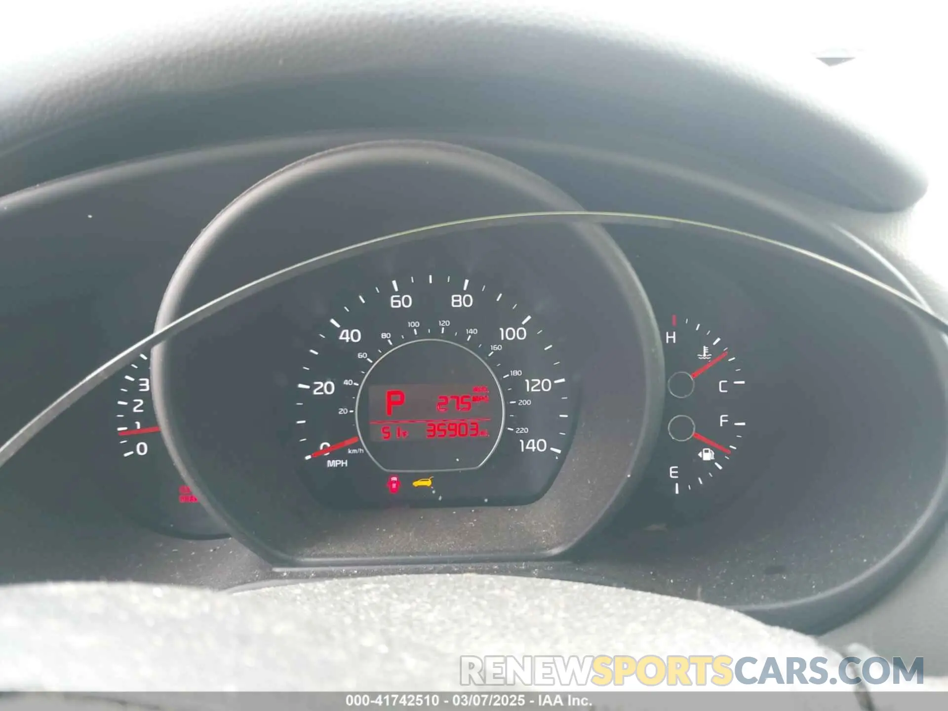 7 fotografías del automóvil dañado KNDJN2A24K7636139 KIA SOUL 2019