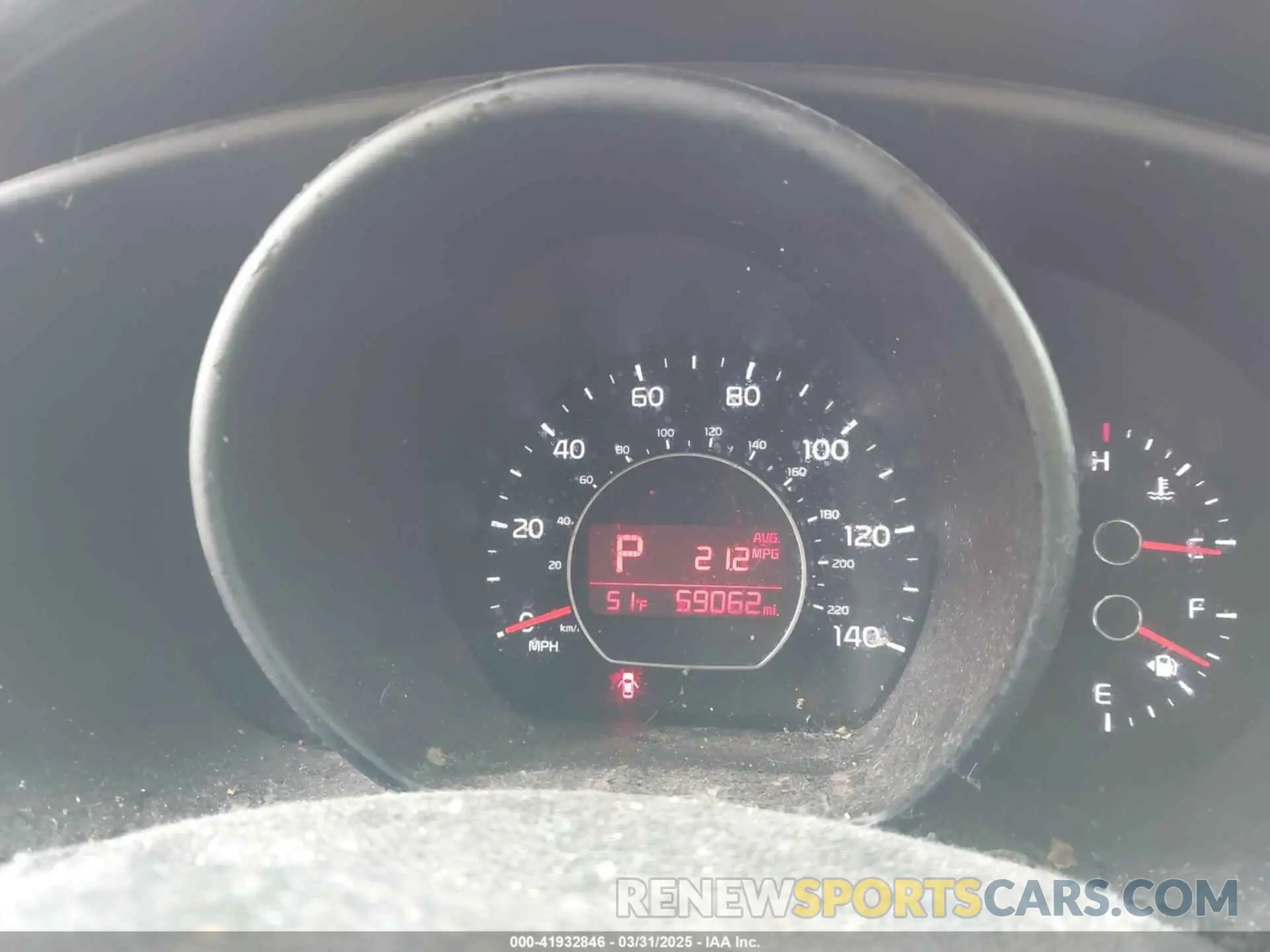 7 fotografías del automóvil dañado KNDJN2A24K7676852 KIA SOUL 2019