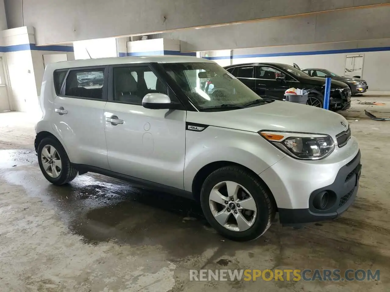 4 fotografías del automóvil dañado KNDJN2A24K7686166 KIA SOUL 2019