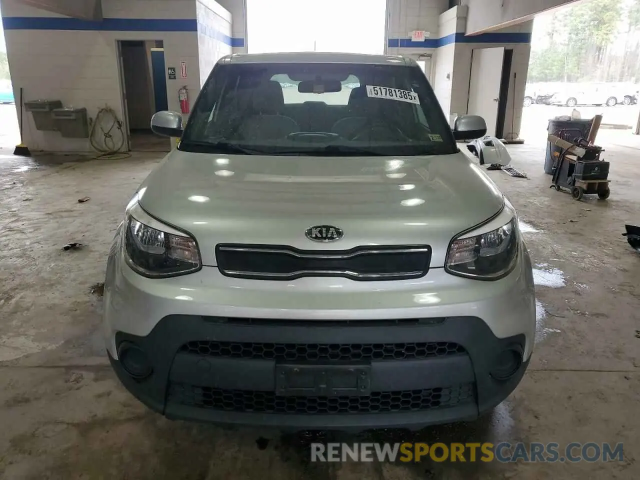 5 fotografías del automóvil dañado KNDJN2A24K7686166 KIA SOUL 2019