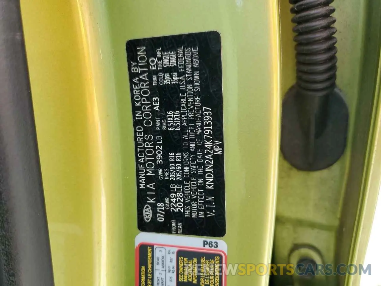 13 fotografías del automóvil dañado KNDJN2A24K7913937 KIA SOUL 2019