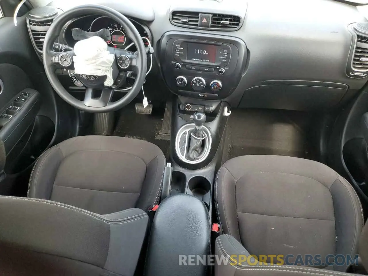 8 fotografías del automóvil dañado KNDJN2A24K7913937 KIA SOUL 2019