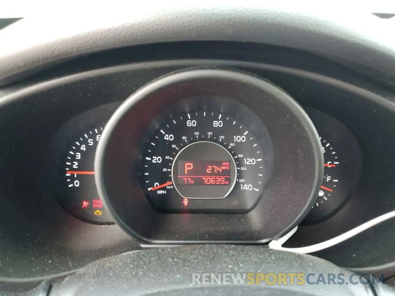 9 fotografías del automóvil dañado KNDJN2A24K7913937 KIA SOUL 2019