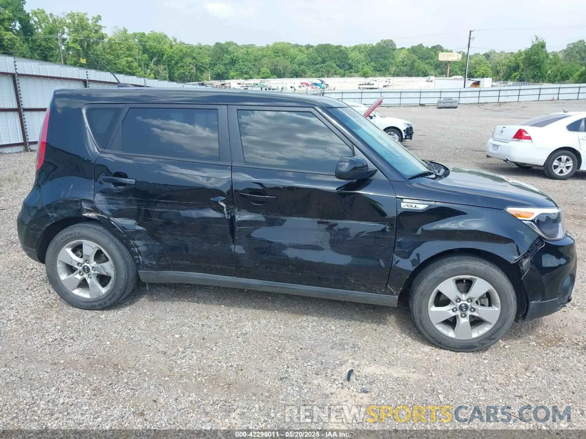 6 fotografías del automóvil dañado KNDJN2A24K7921343 KIA SOUL 2019