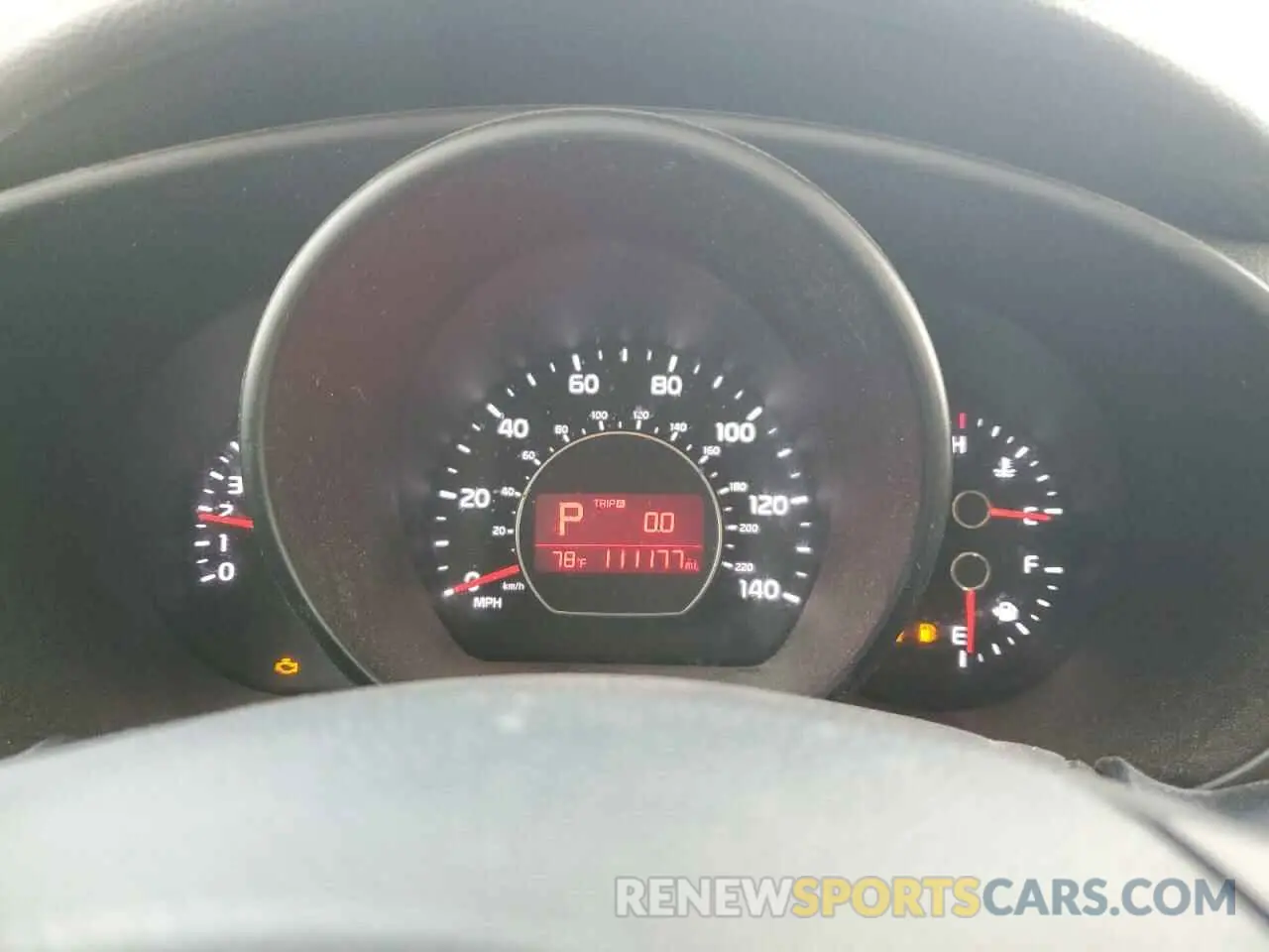 9 fotografías del automóvil dañado KNDJN2A25K7003990 KIA SOUL 2019