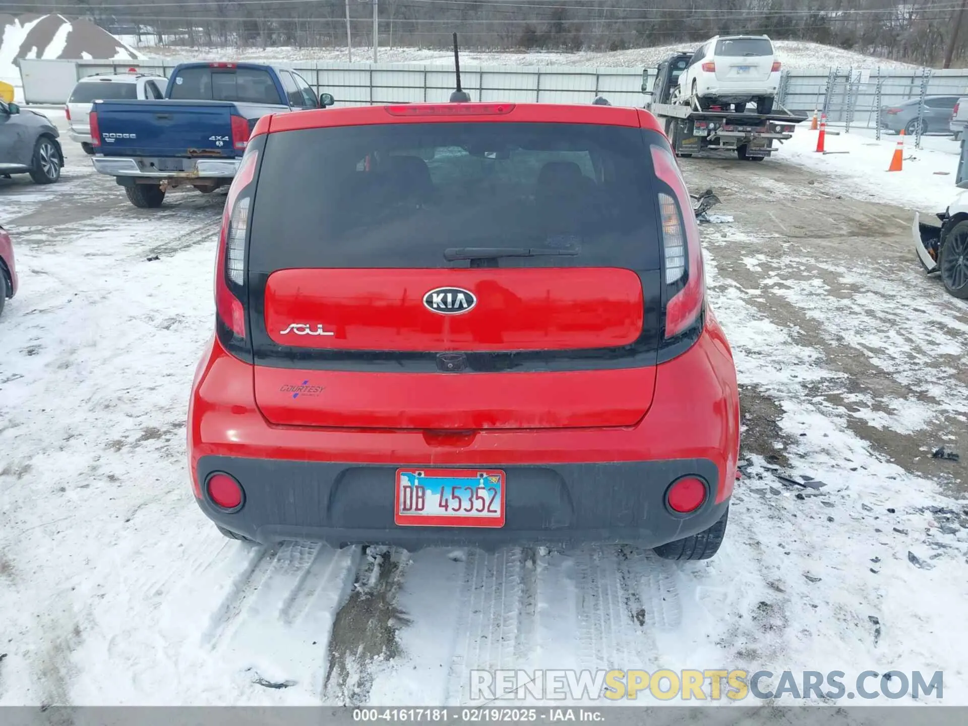 15 fotografías del automóvil dañado KNDJN2A25K7007070 KIA SOUL 2019