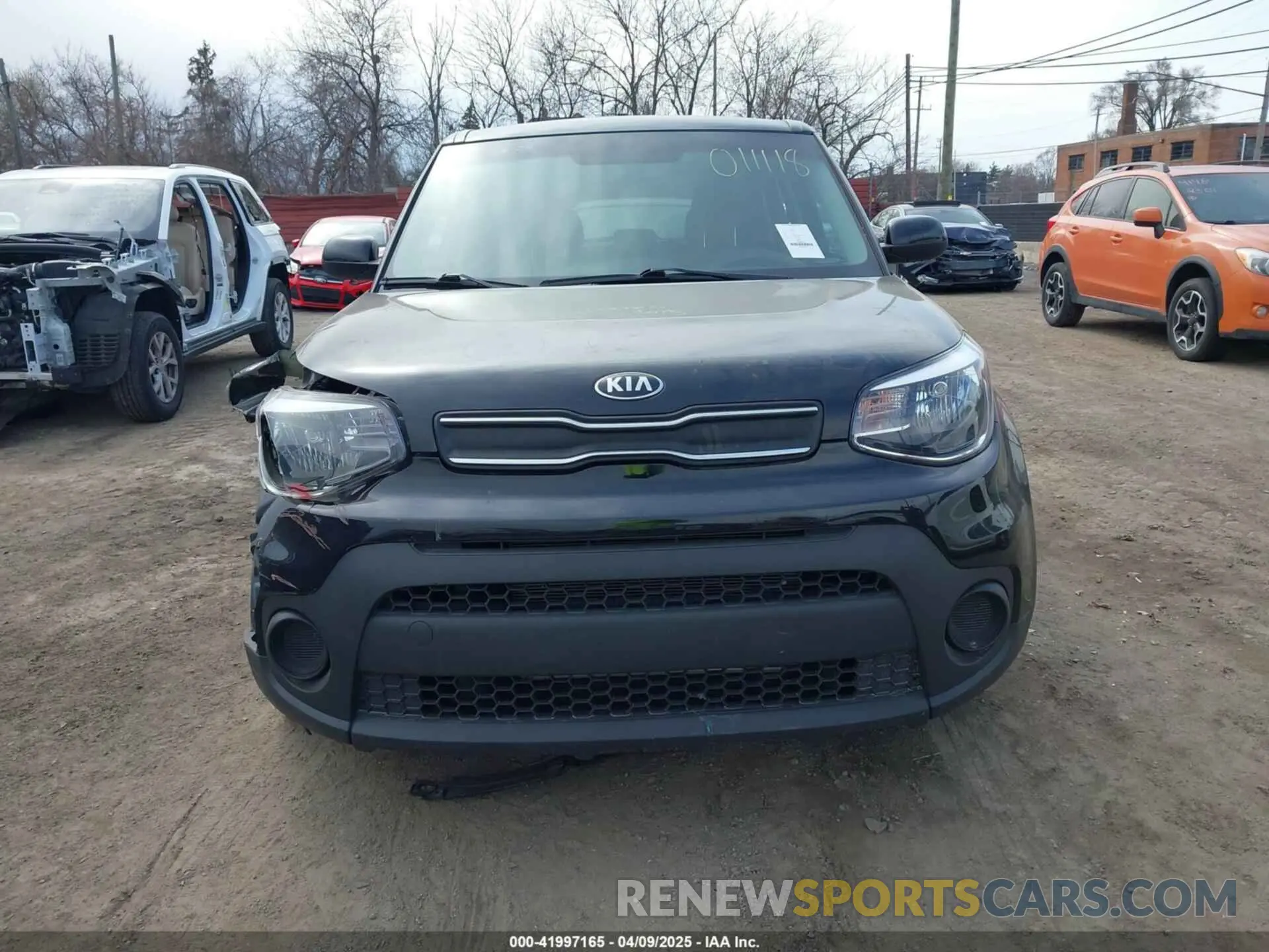 12 fotografías del automóvil dañado KNDJN2A25K7011118 KIA SOUL 2019