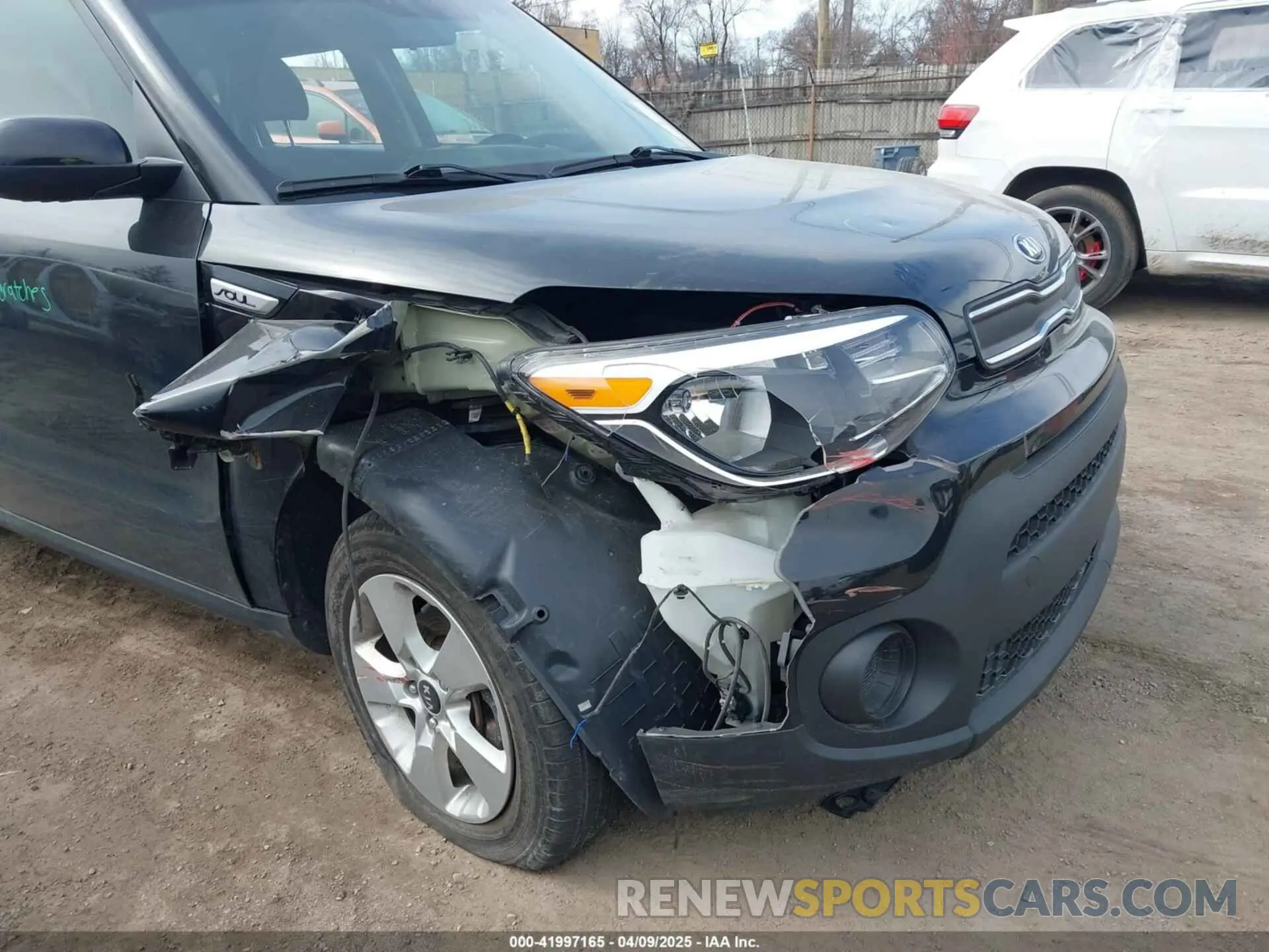 6 fotografías del automóvil dañado KNDJN2A25K7011118 KIA SOUL 2019