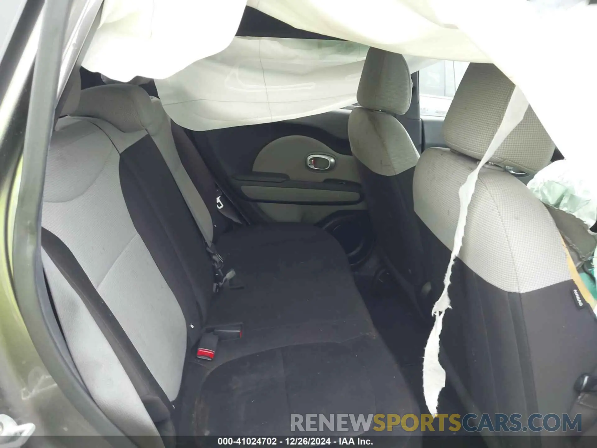 8 fotografías del automóvil dañado KNDJN2A25K7025634 KIA SOUL 2019