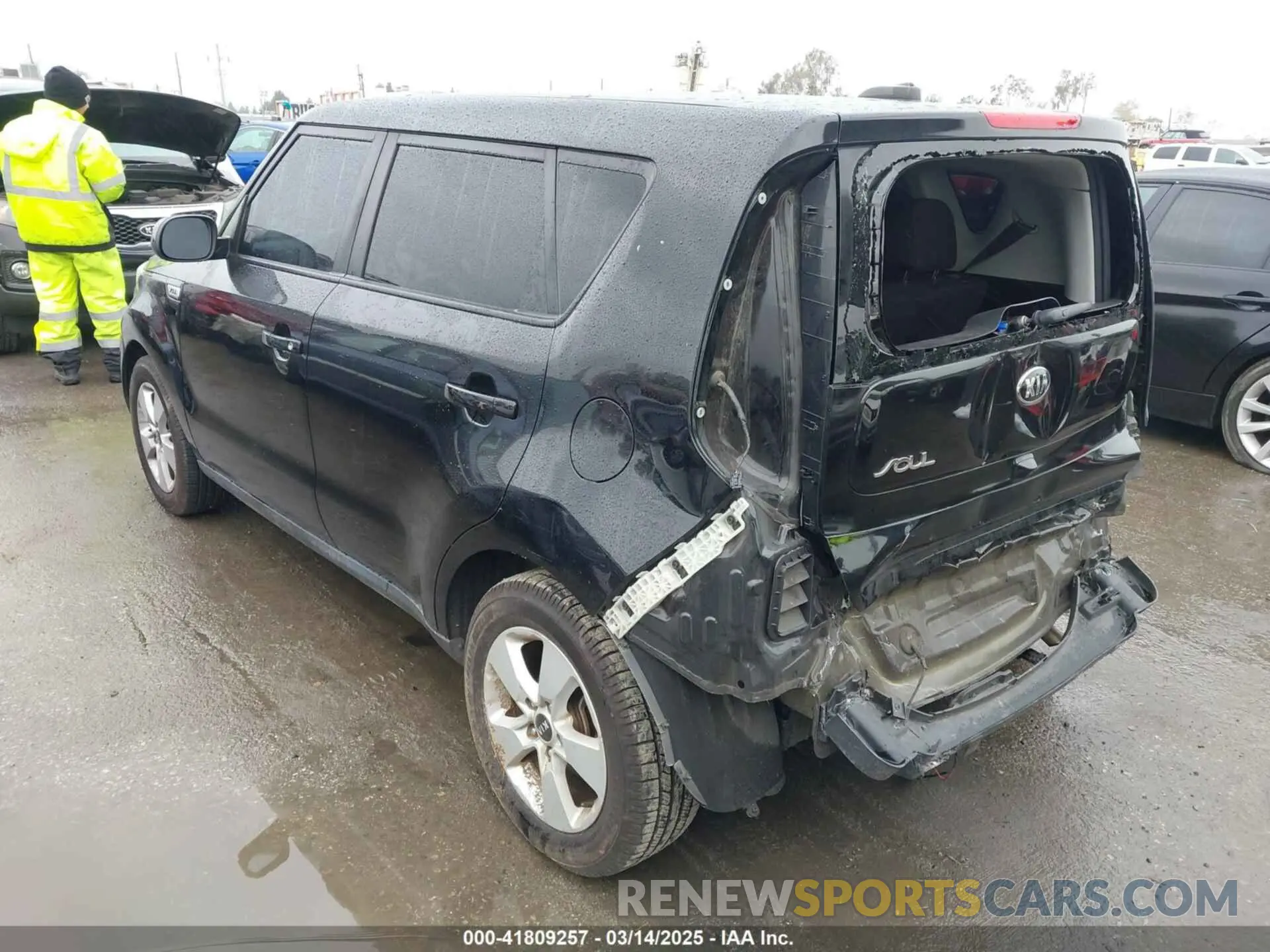 3 fotografías del automóvil dañado KNDJN2A25K7650566 KIA SOUL 2019