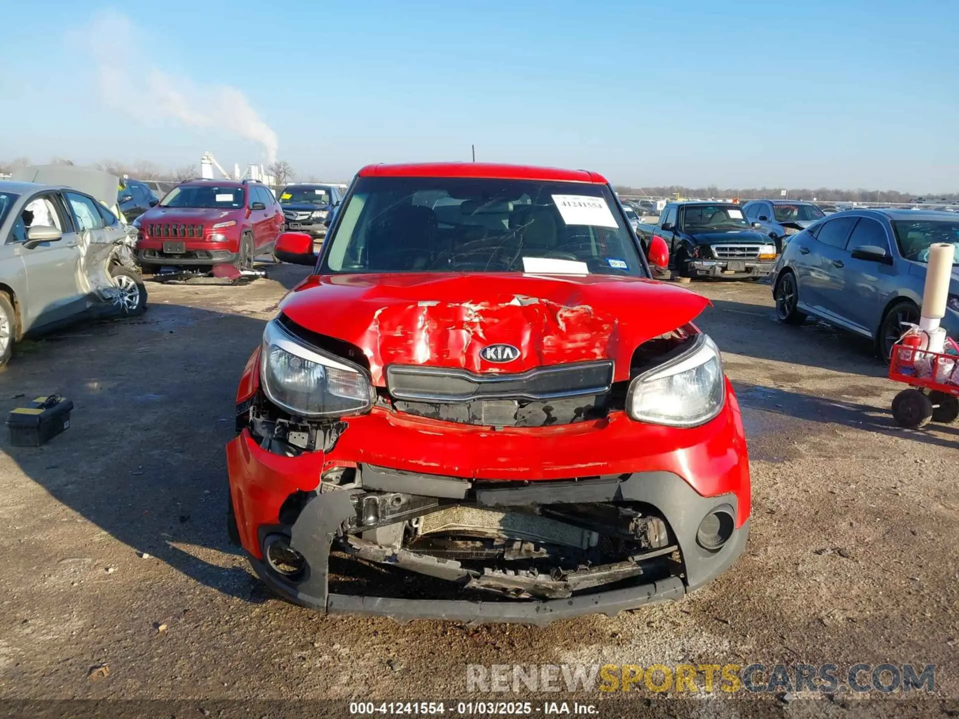 13 fotografías del automóvil dañado KNDJN2A26K7015212 KIA SOUL 2019