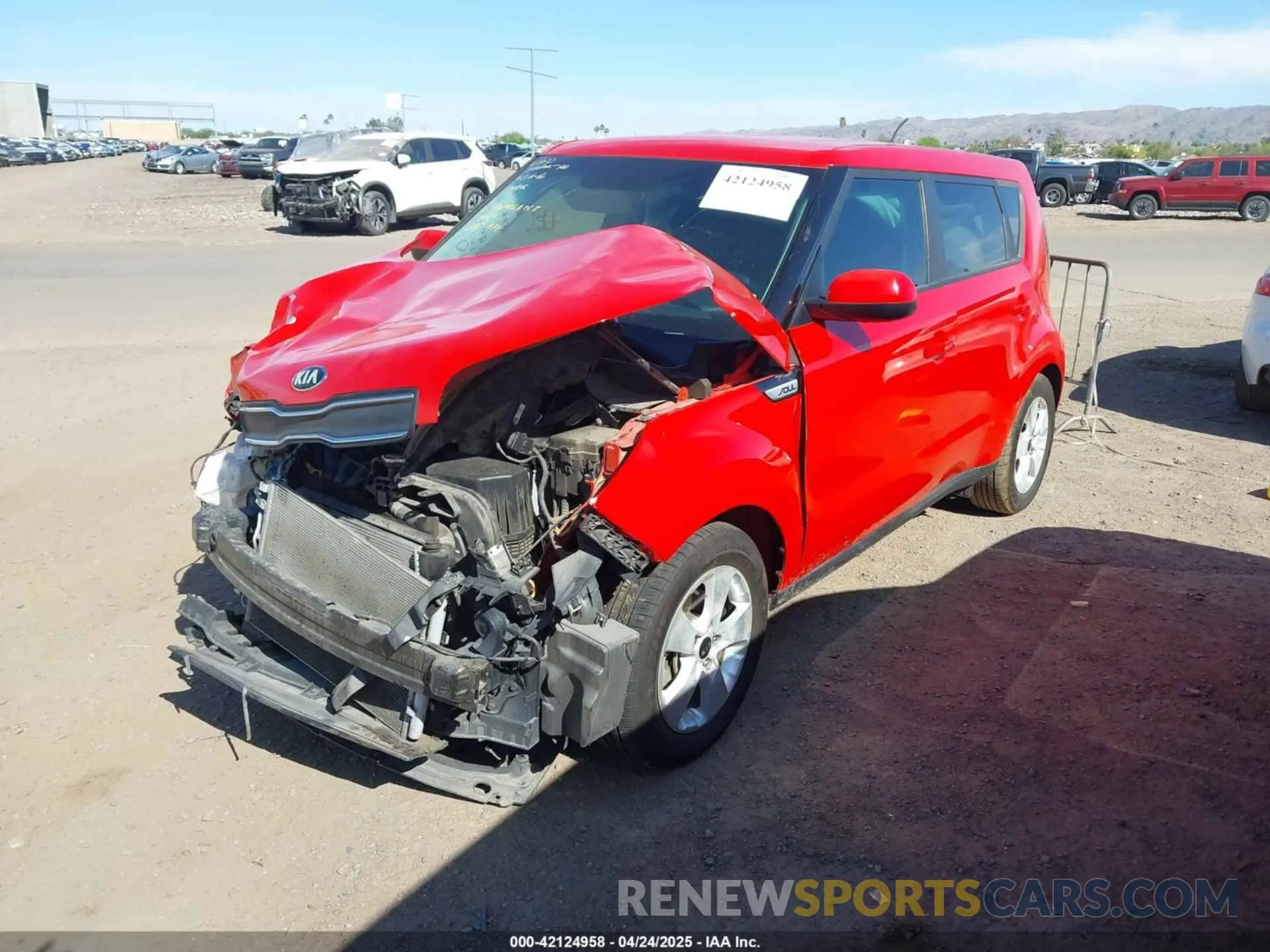 2 fotografías del automóvil dañado KNDJN2A26K7668364 KIA SOUL 2019
