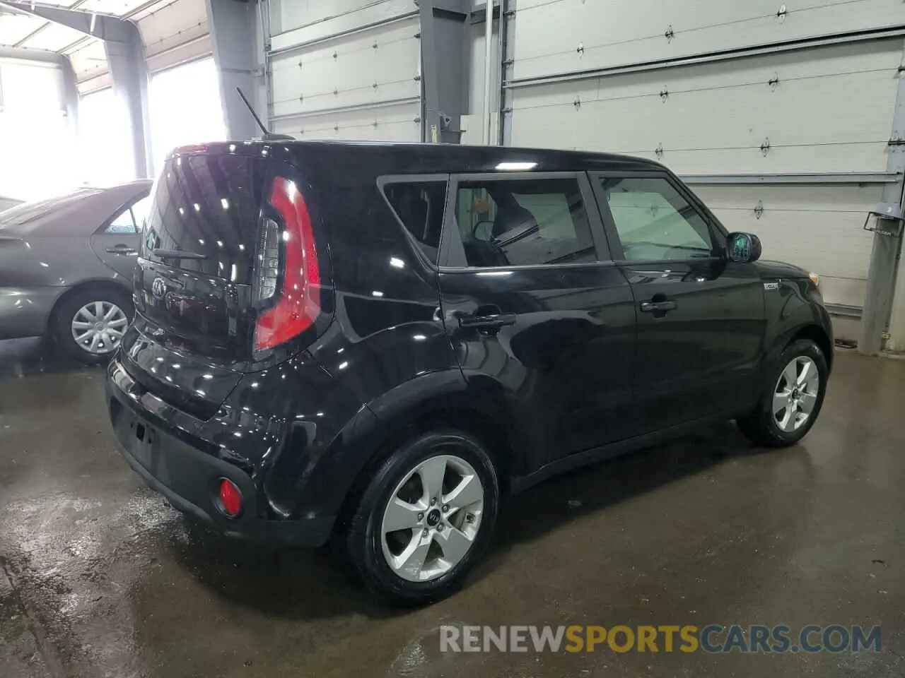 3 fotografías del automóvil dañado KNDJN2A26K7676982 KIA SOUL 2019