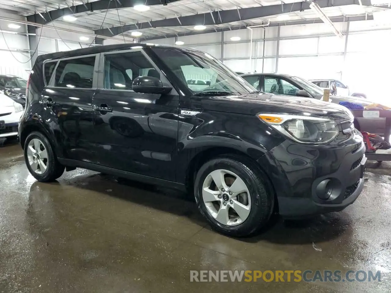 4 fotografías del automóvil dañado KNDJN2A26K7676982 KIA SOUL 2019