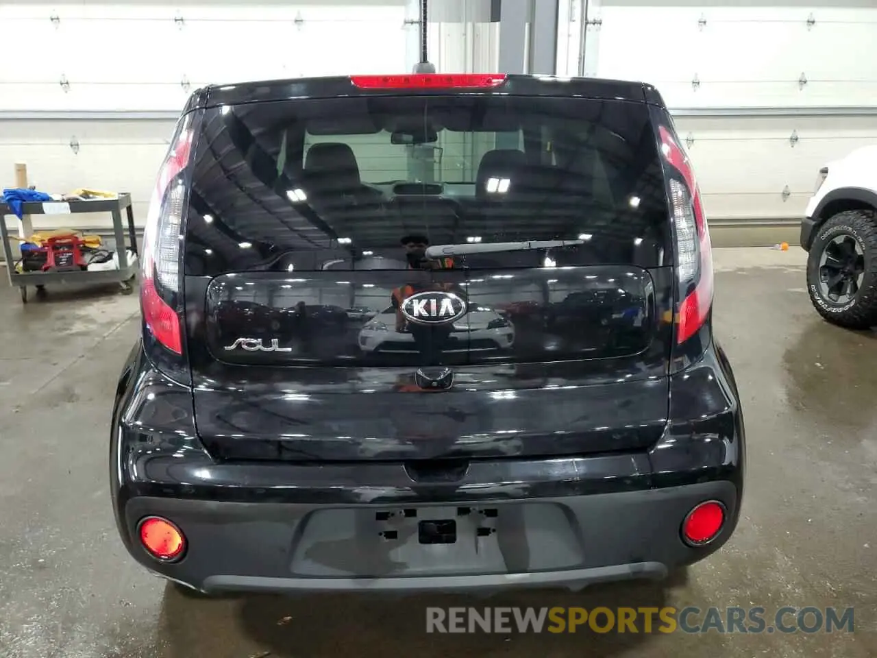 6 fotografías del automóvil dañado KNDJN2A26K7676982 KIA SOUL 2019