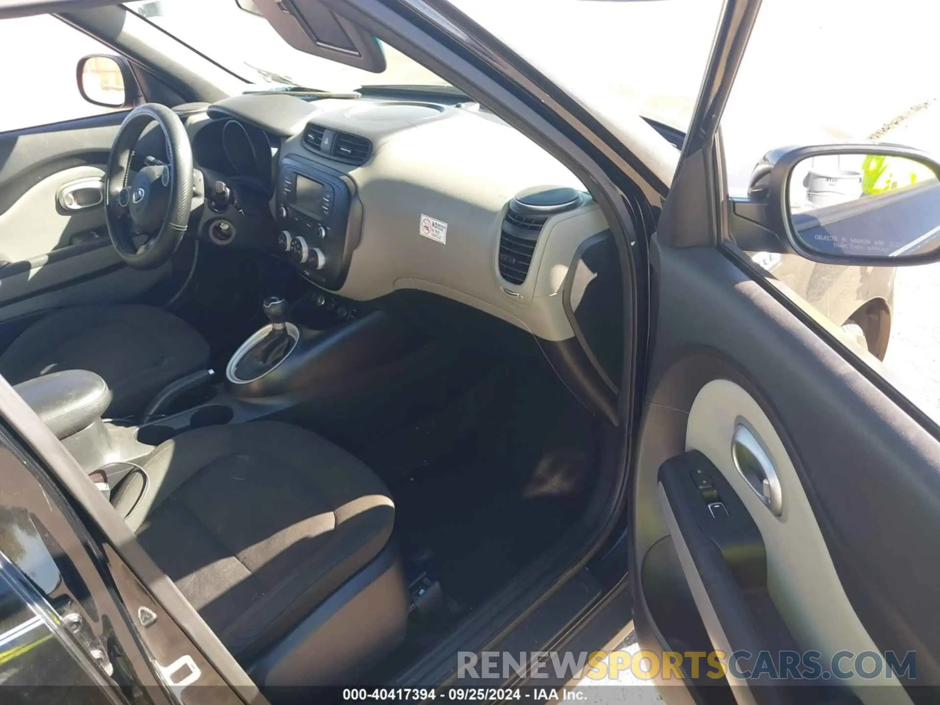 5 fotografías del automóvil dañado KNDJN2A26K7685908 KIA SOUL 2019