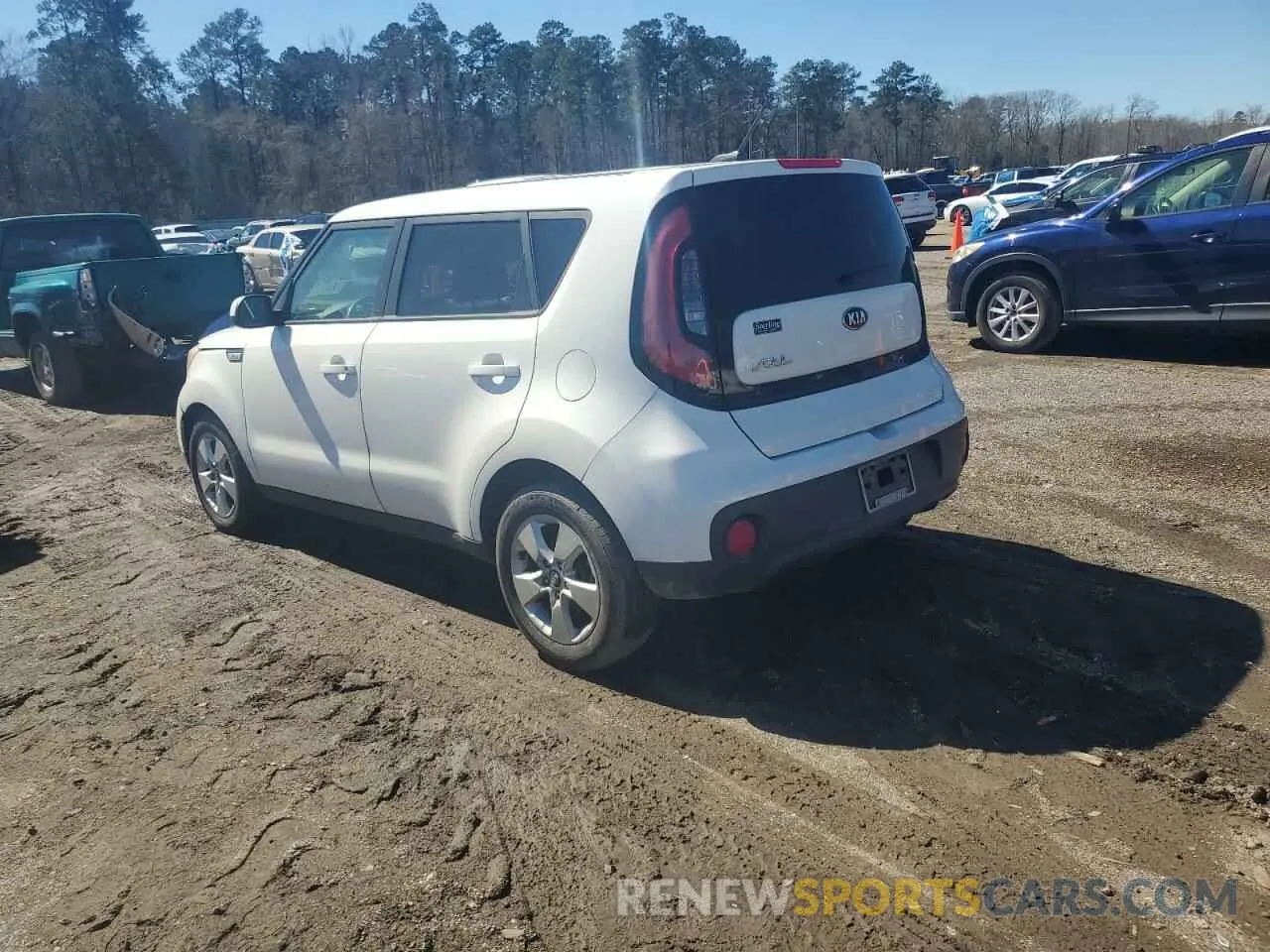 2 fotografías del automóvil dañado KNDJN2A26K7912028 KIA SOUL 2019