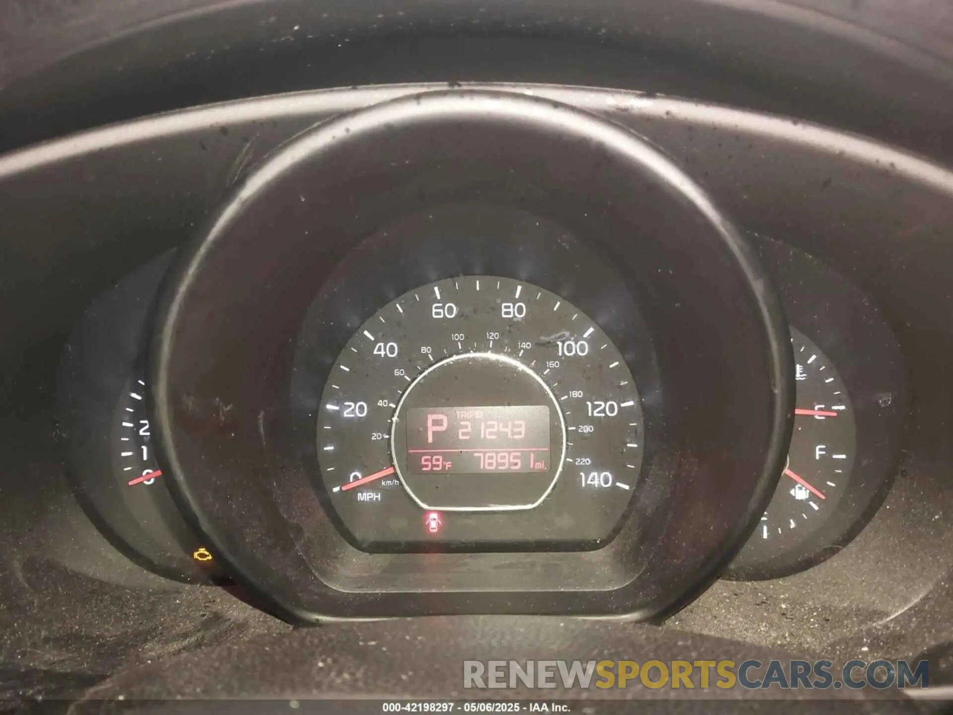 7 fotografías del automóvil dañado KNDJN2A27K7013680 KIA SOUL 2019