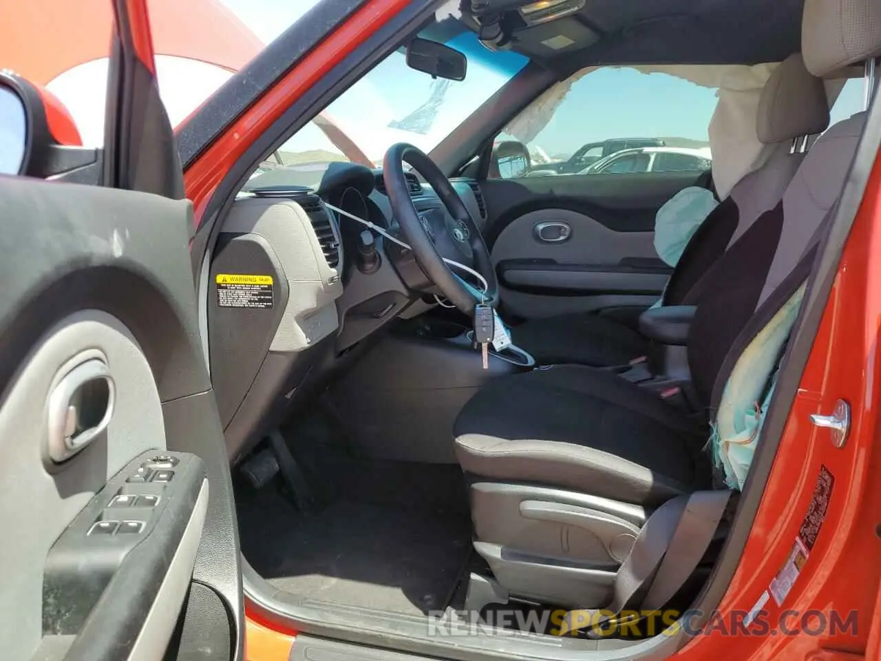 7 fotografías del automóvil dañado KNDJN2A27K7024887 KIA SOUL 2019