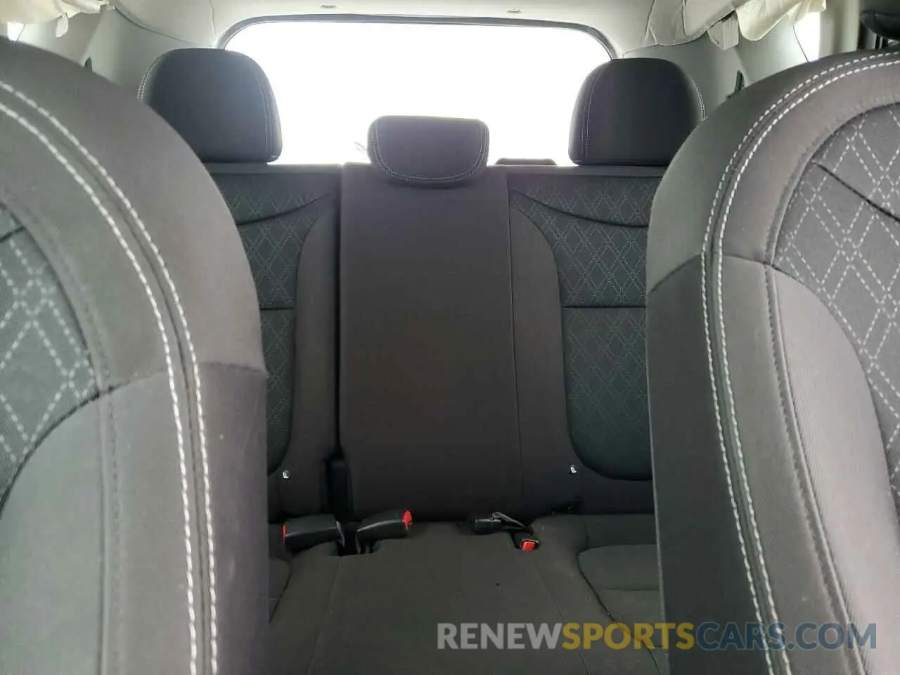 10 fotografías del automóvil dañado KNDJN2A27K7671712 KIA SOUL 2019
